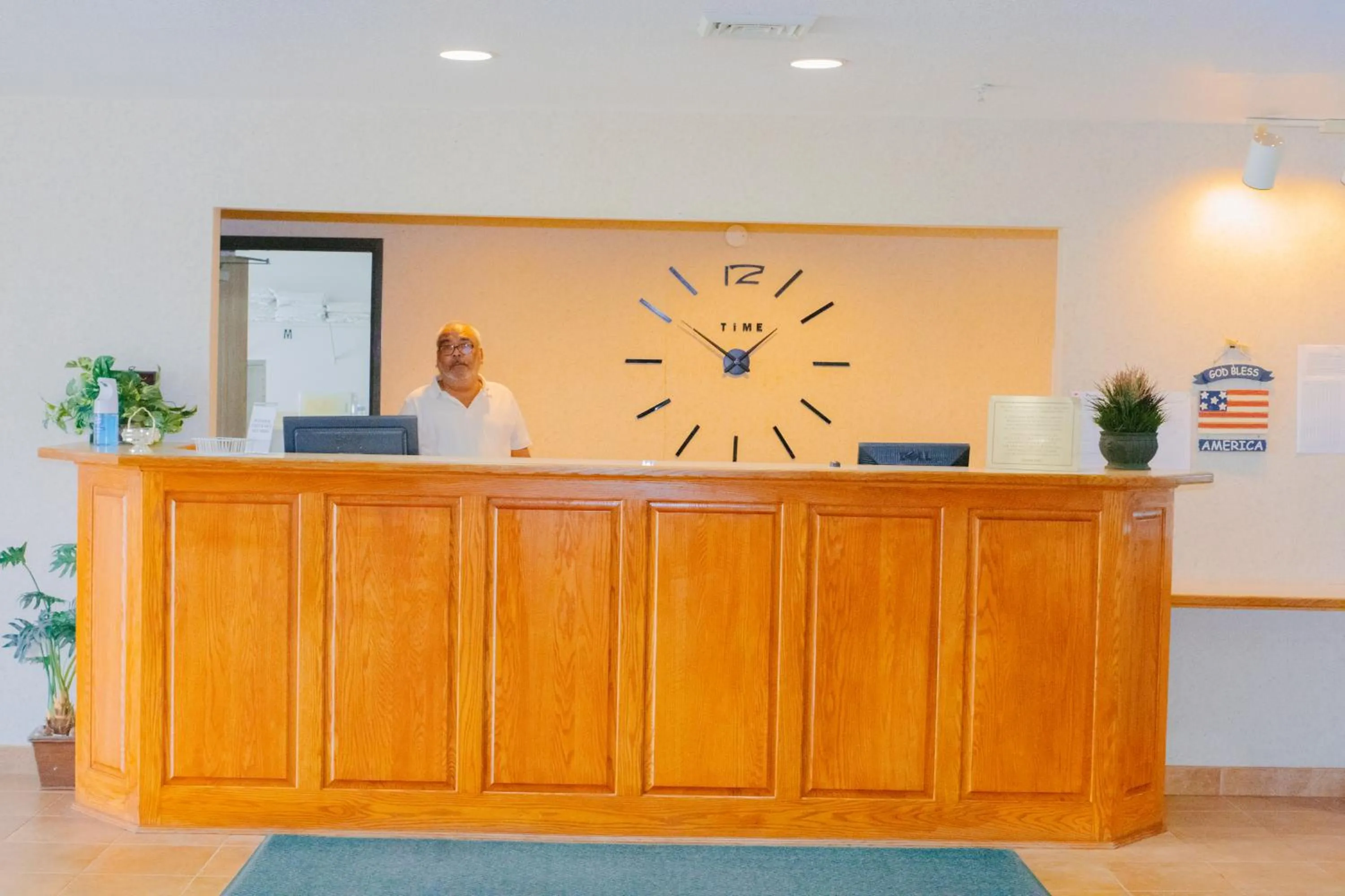 Lobby or reception in Colfax Inn By Marifah