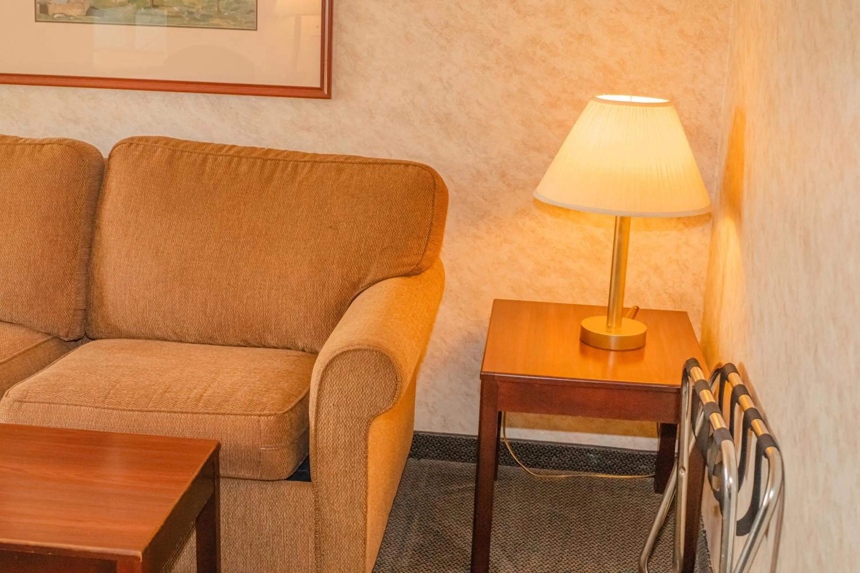 Seating area in Colfax Inn By Marifah