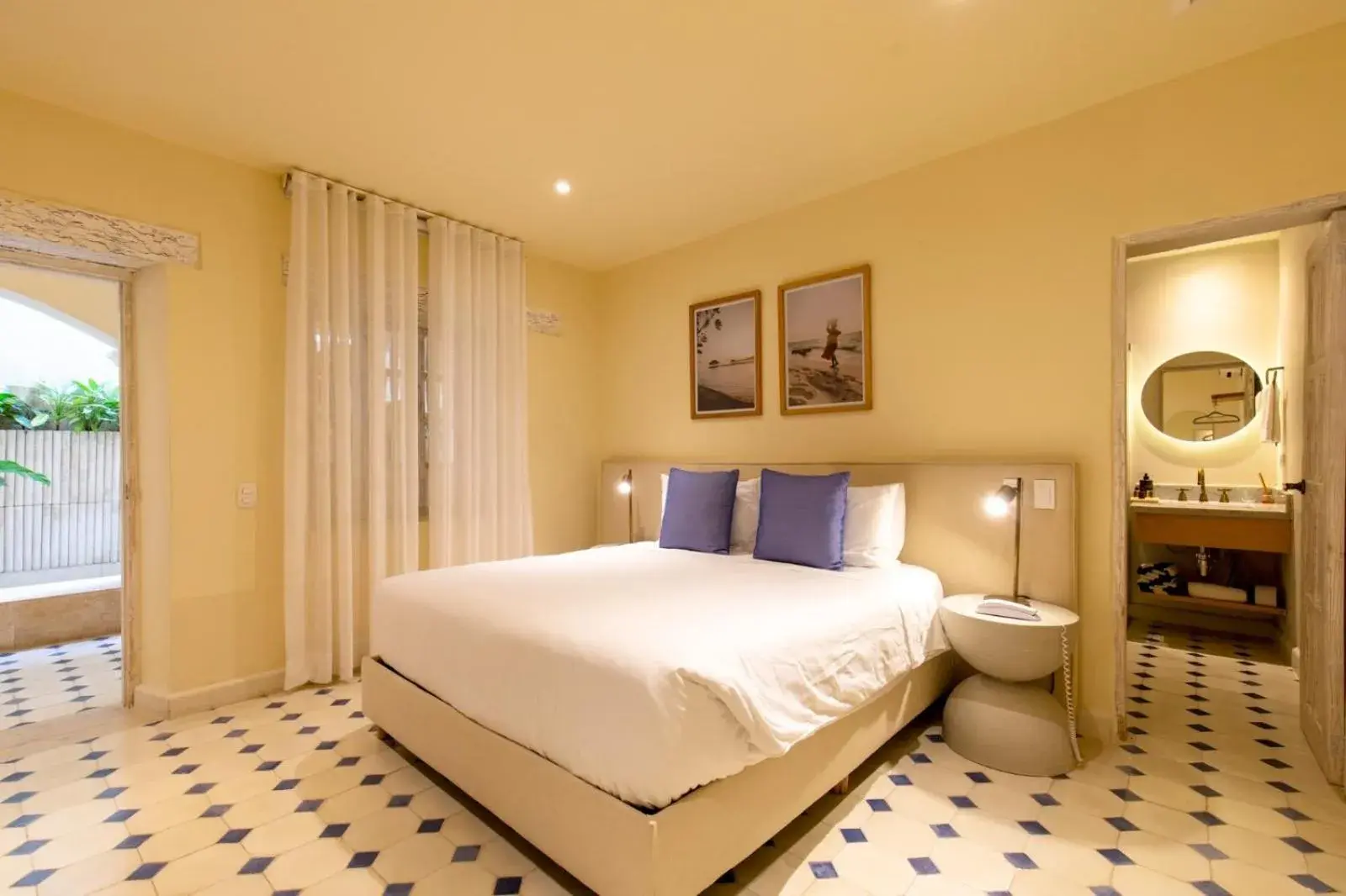 Superior Queen Room in B Haus Hotel Boutique Superior Queen Room in B Haus Hotel Boutique