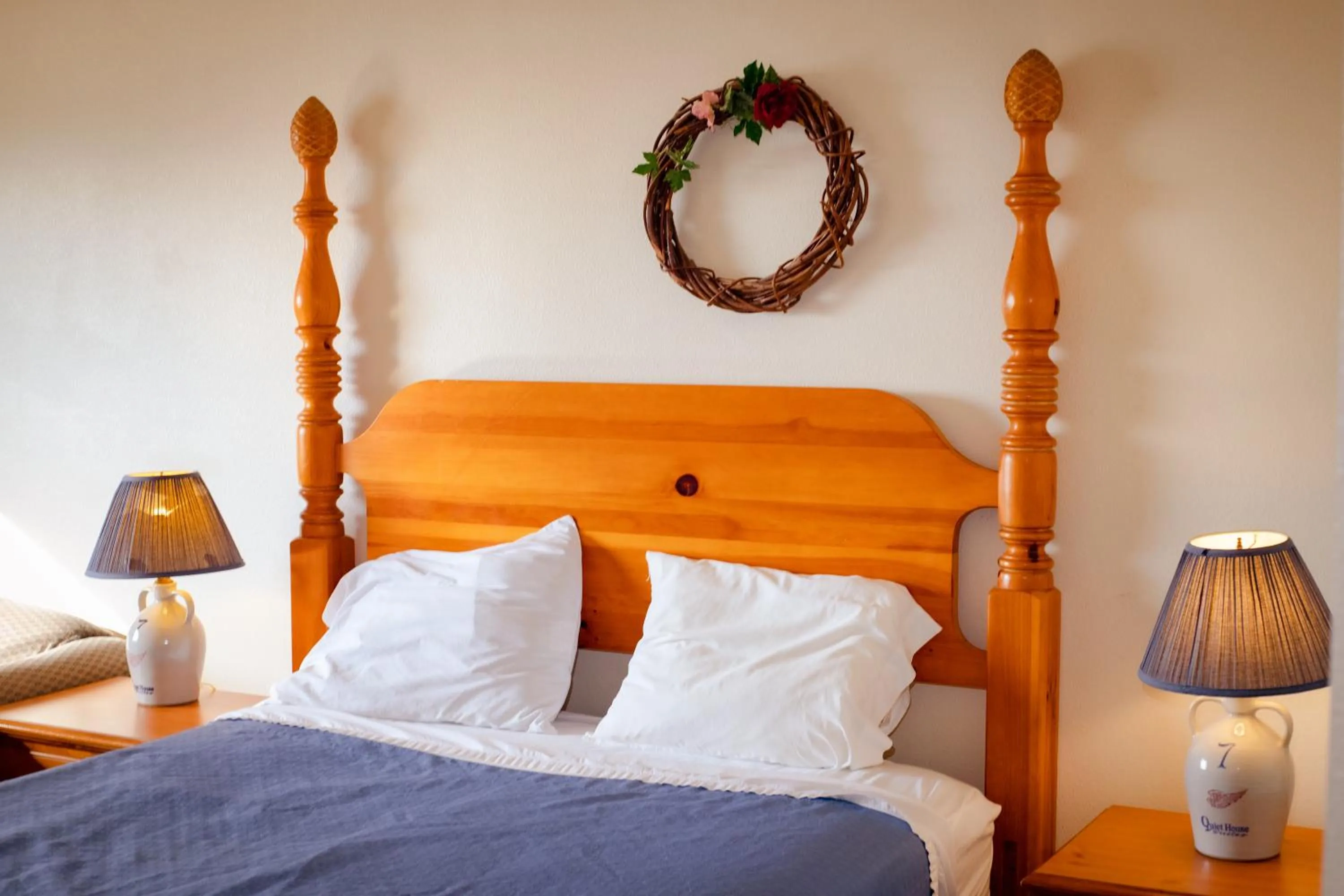 Bed in Cozy House Inn by Marifah