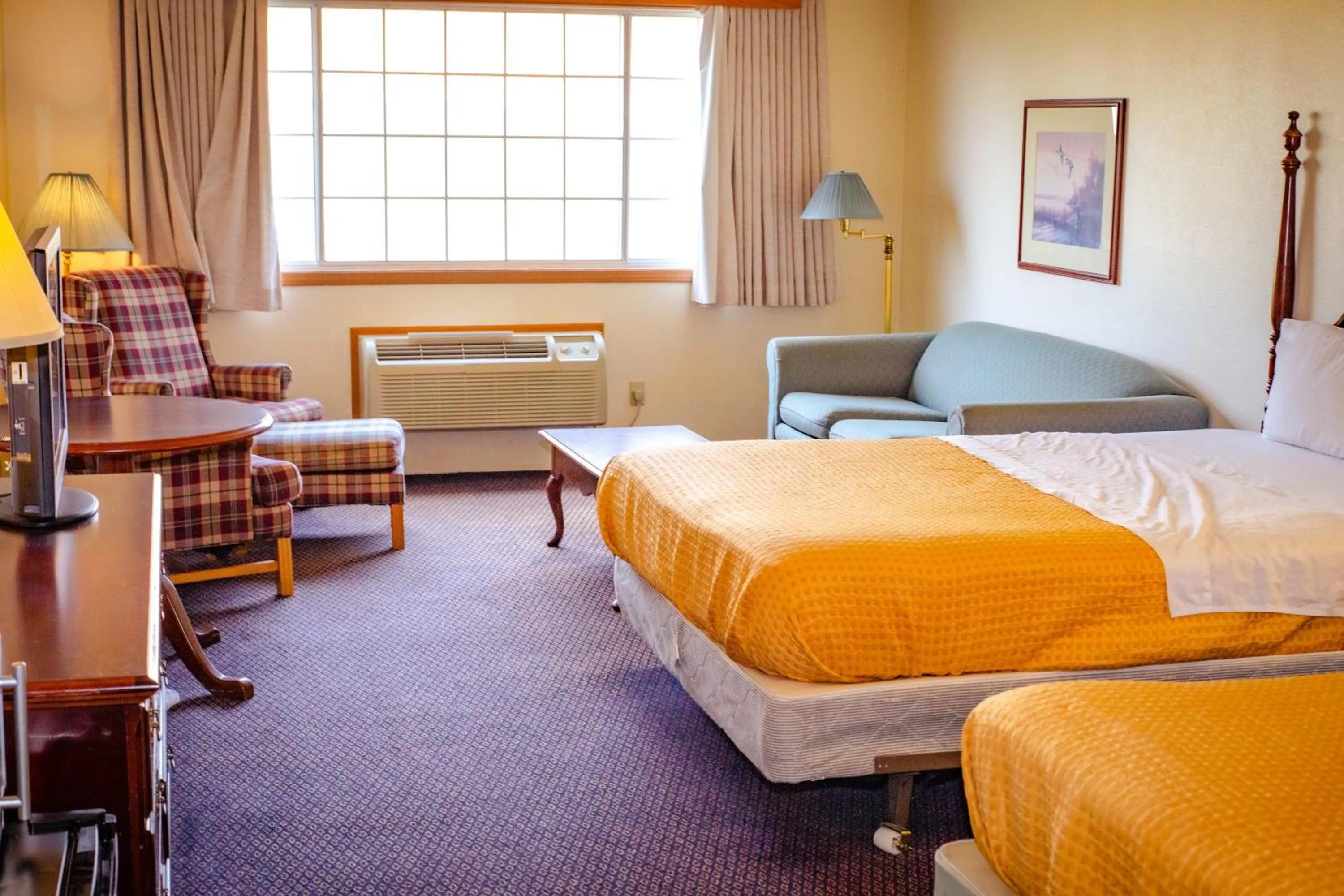 Bed in Cozy House Inn by Marifah