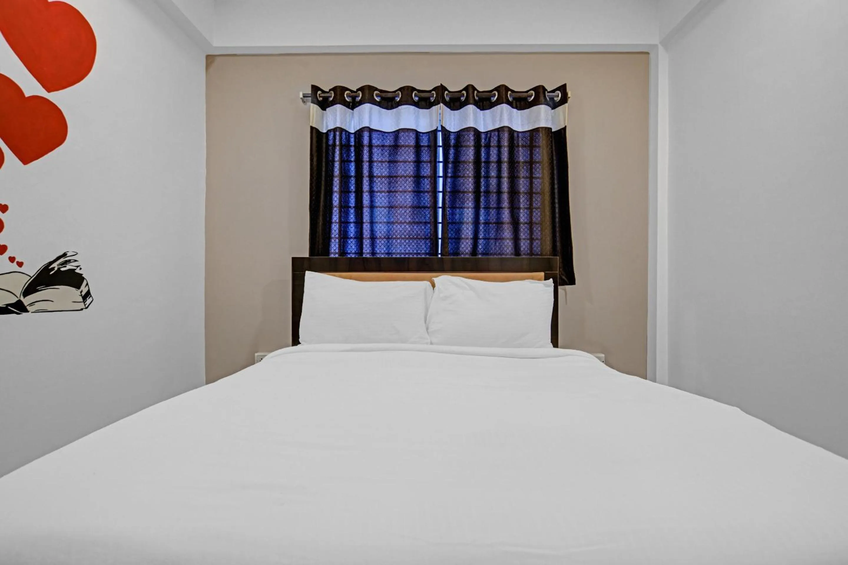 Bedroom in Collection O The Eternity Near LIG Sqaure