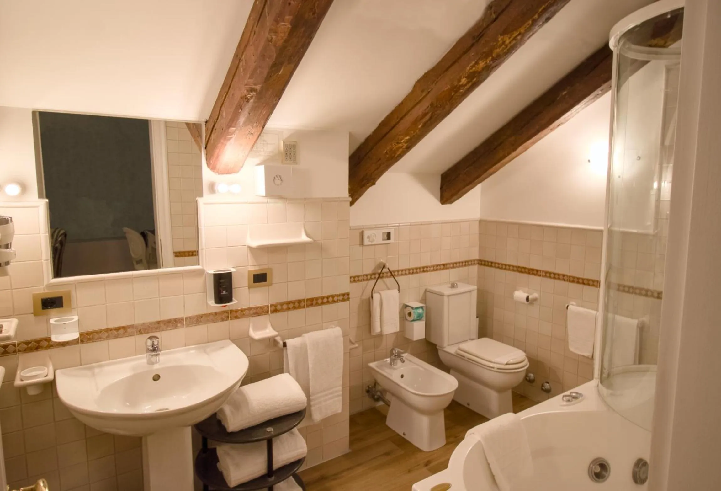 Hot Tub in Hotel Villa Stucky