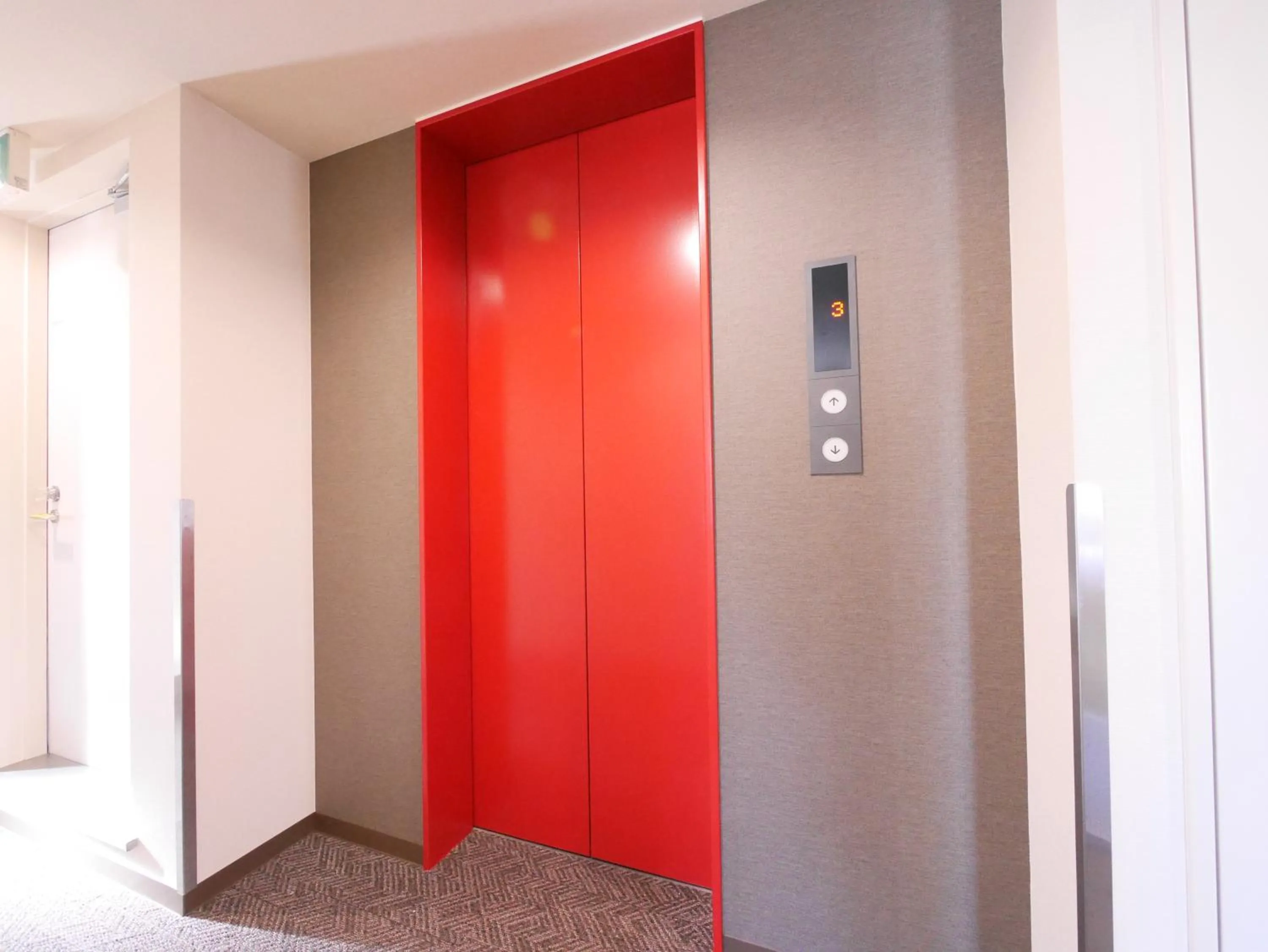 elevator in Hotel Comfybed Ginza