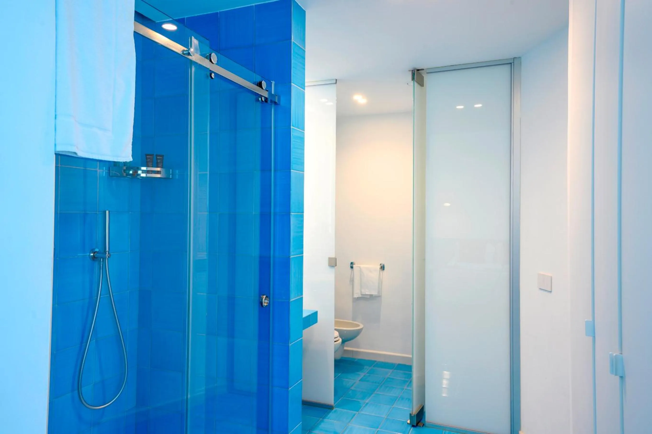 Shower in Hotel Villa Durrueli Resort & Spa