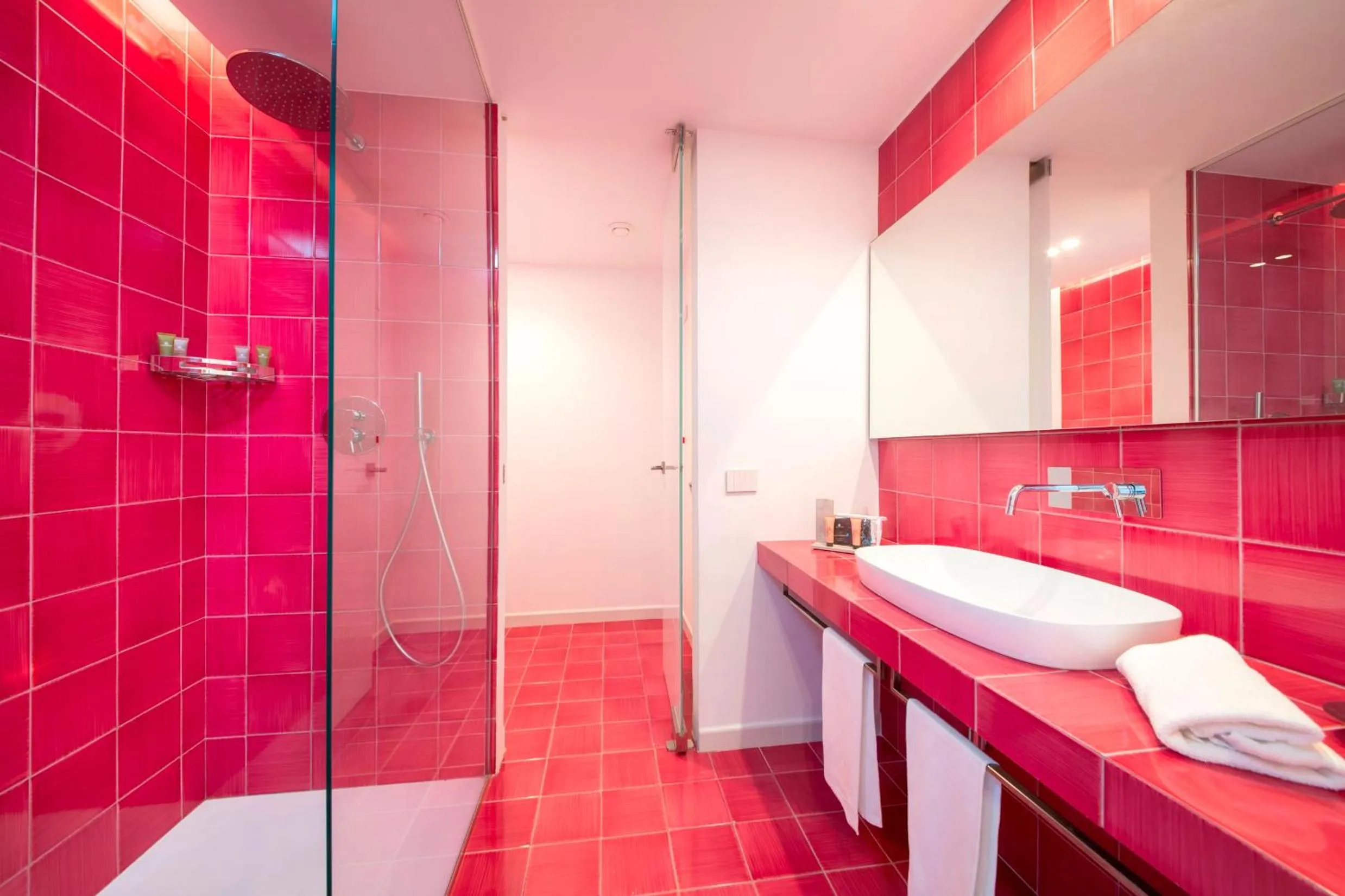 Shower in Hotel Villa Durrueli Resort & Spa