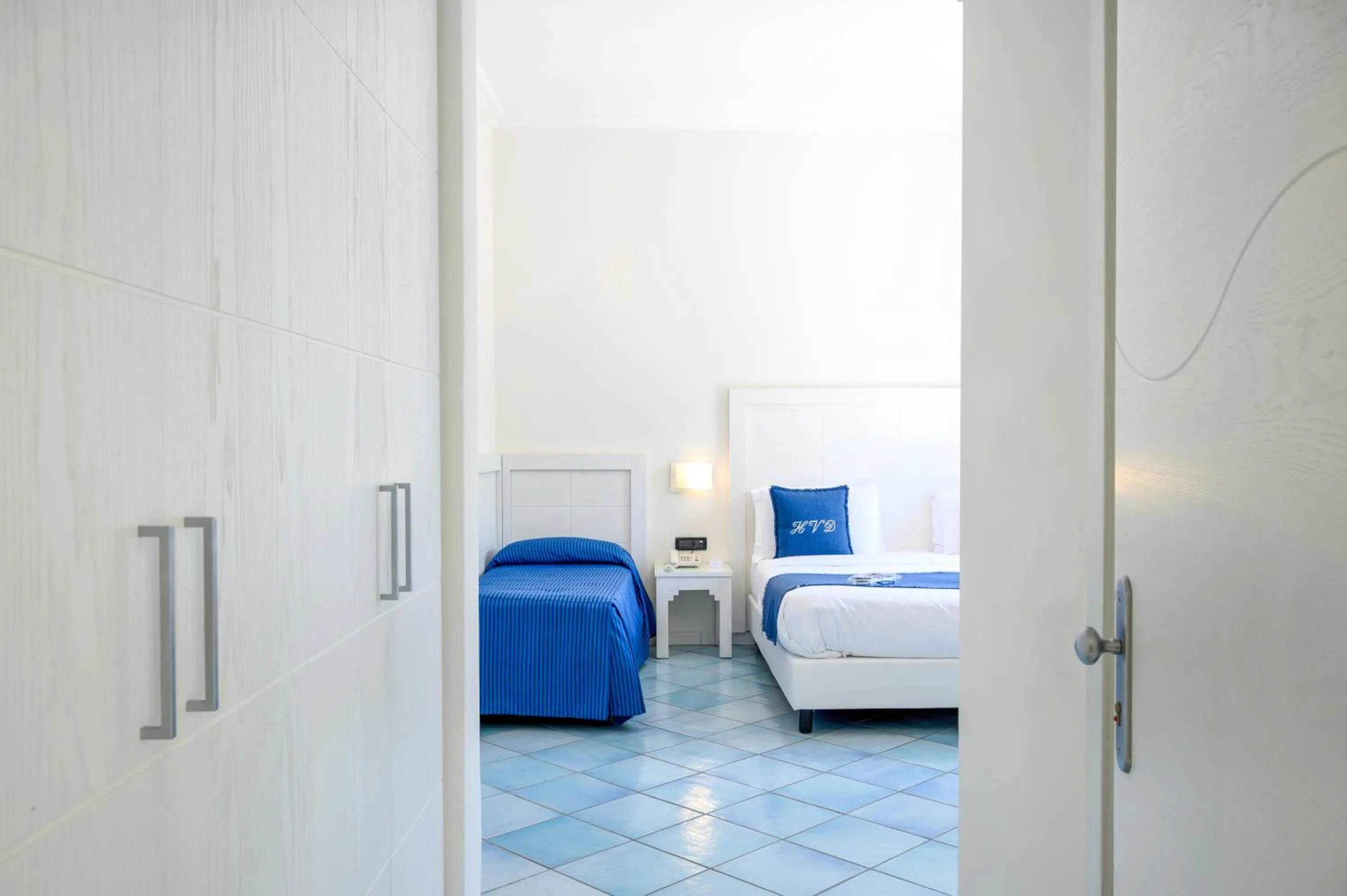 Photo of the whole room, Bed in Hotel Villa Durrueli Resort & Spa