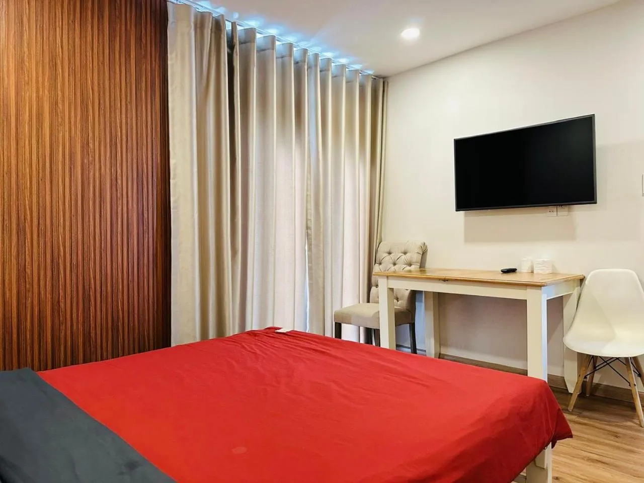 Bed in B786 Airport Apartment