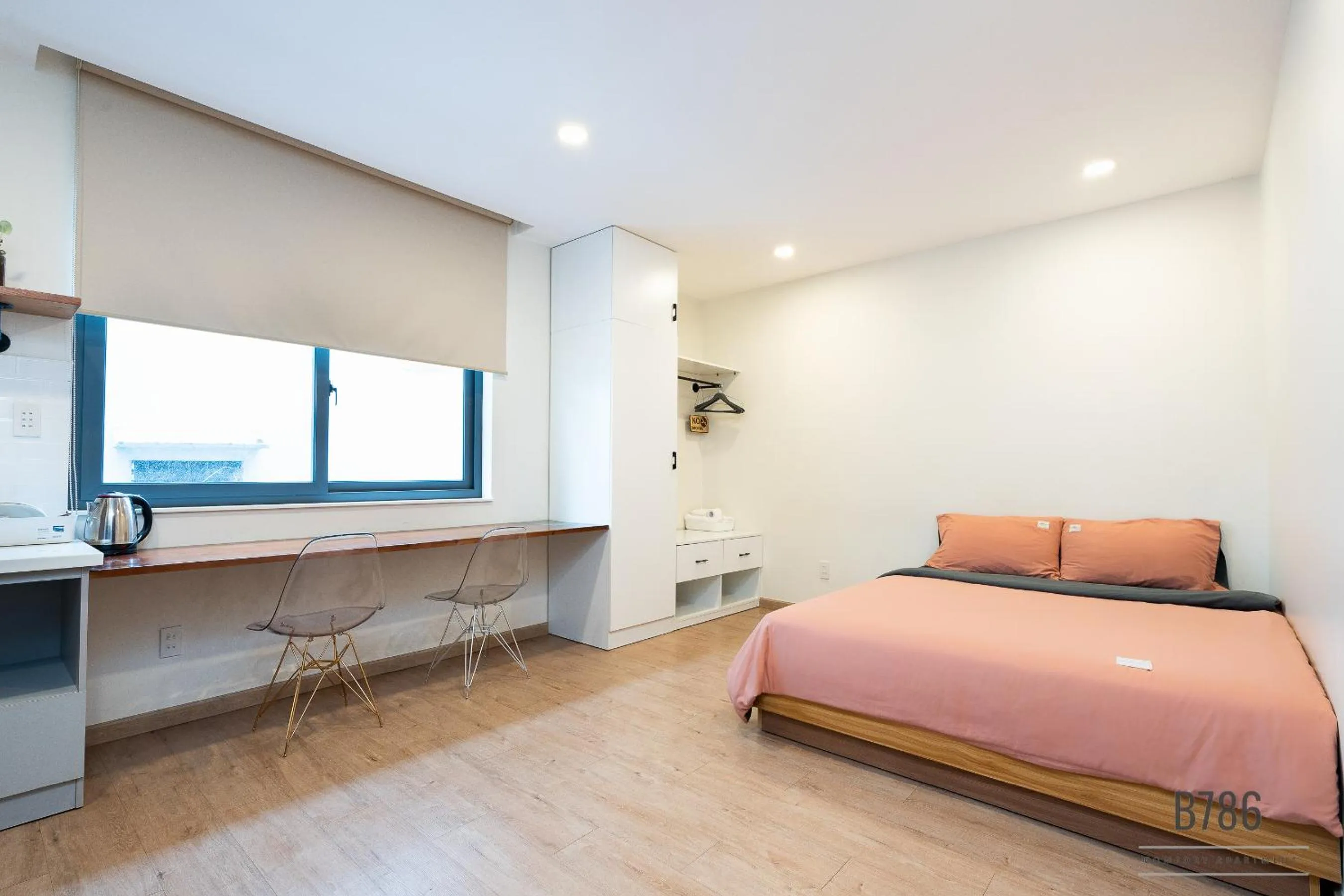 Bed in B786 Airport Apartment