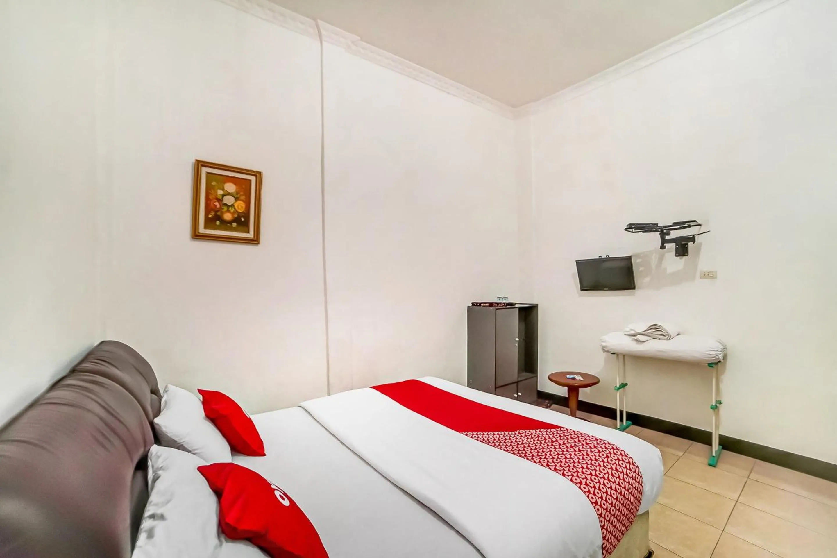 Bedroom, Bed in Hotel O Anugrah