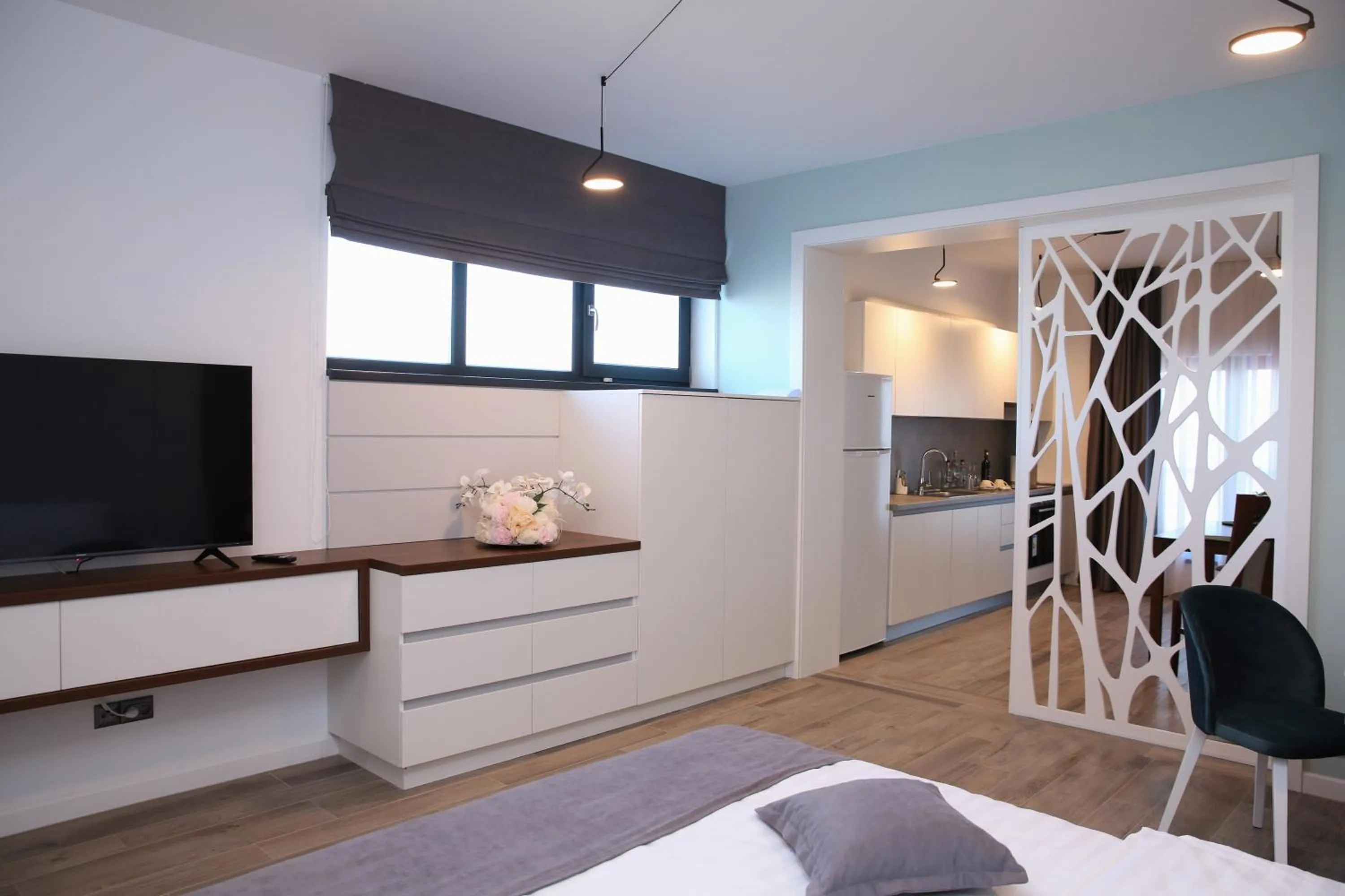 Communal lounge/ TV room, Bed in ResHome Apartments&Rooms