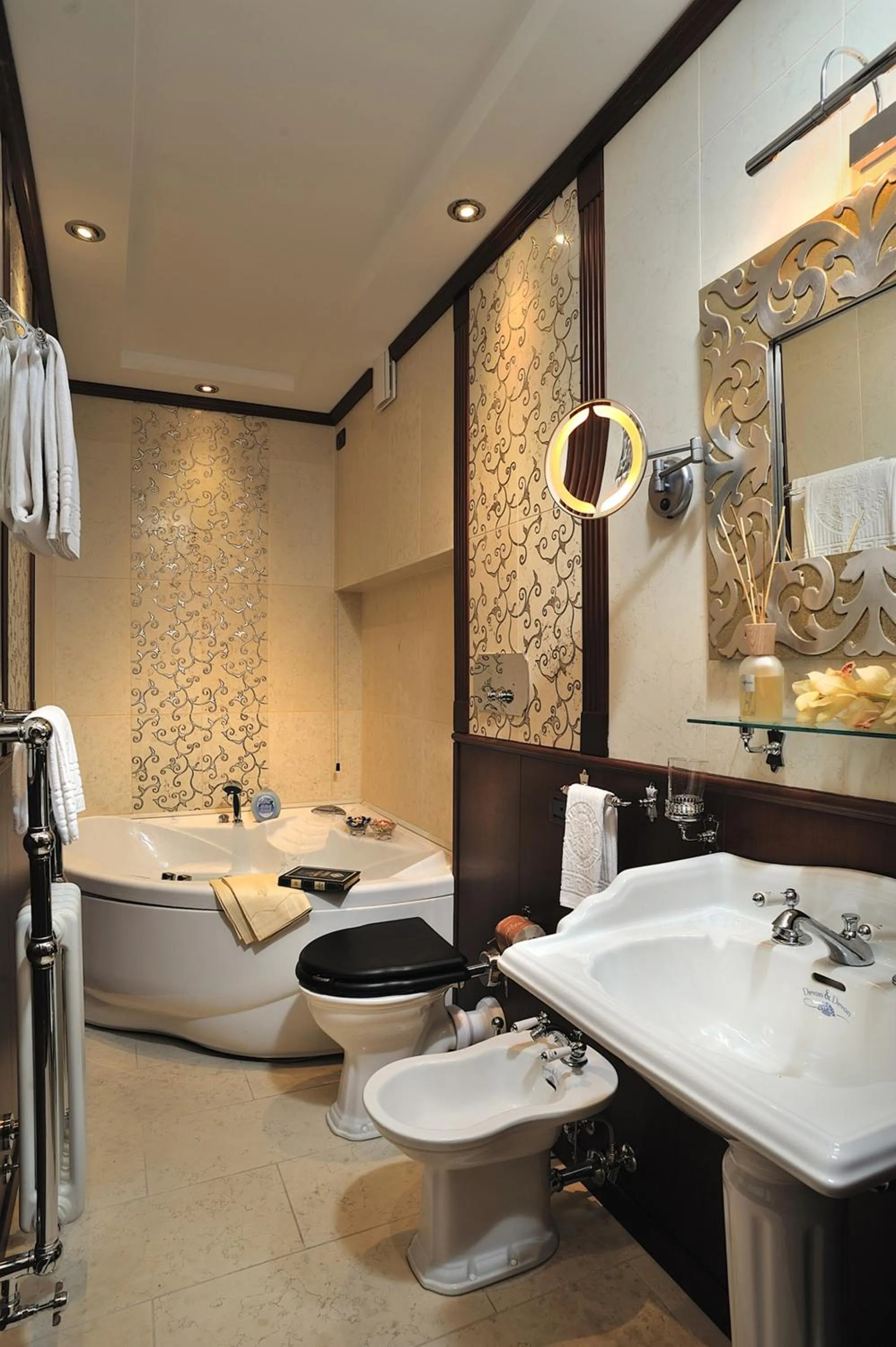 Hot Tub in Hotel Bonconte