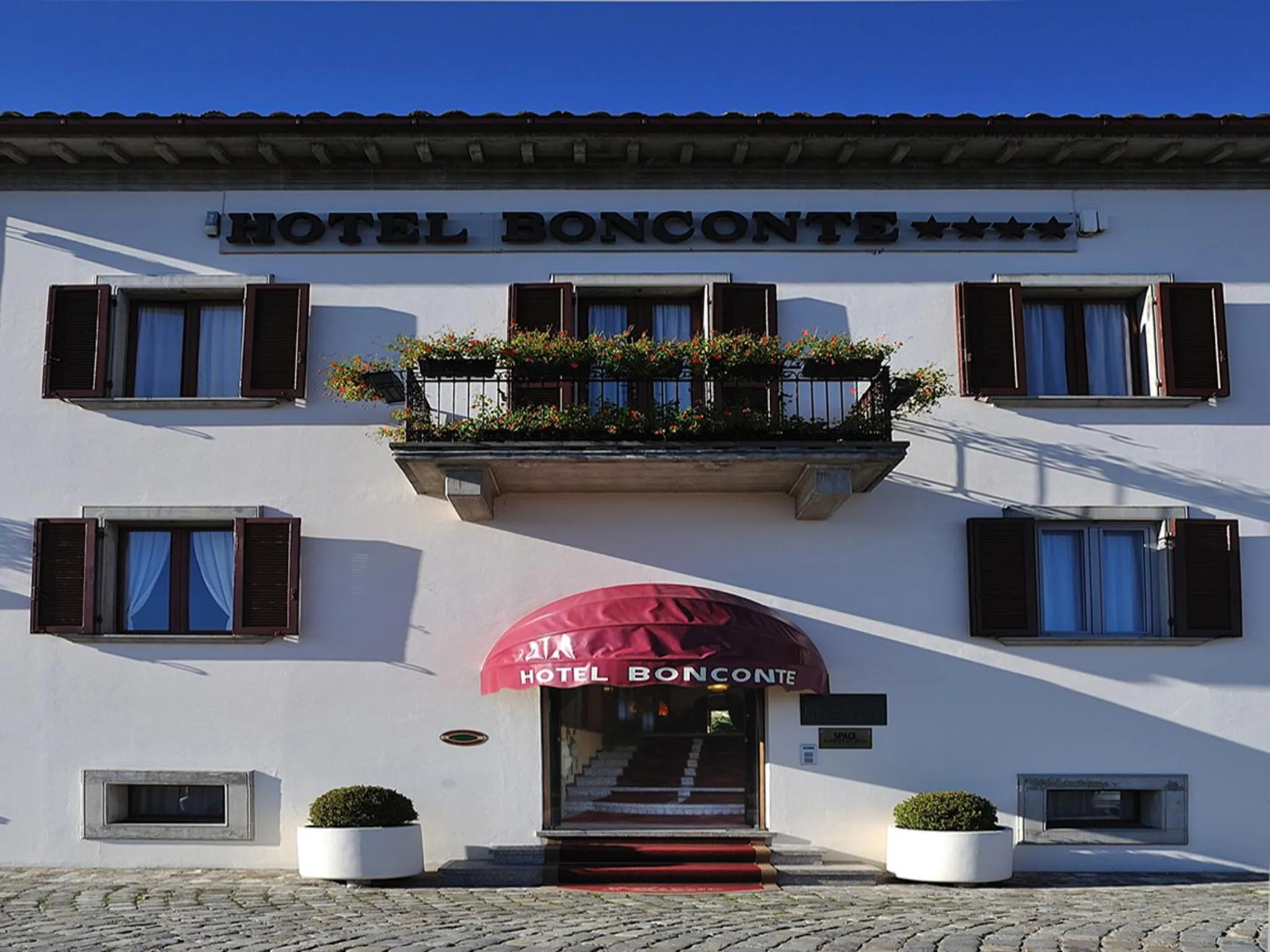 Facade/entrance in Hotel Bonconte