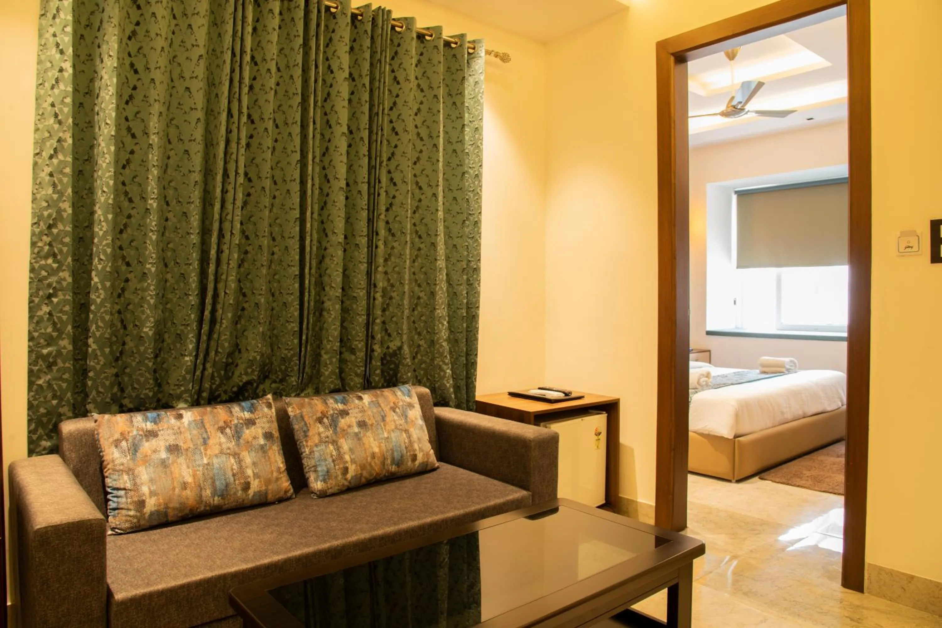 Living room, Bed in Hotel Dream Inn