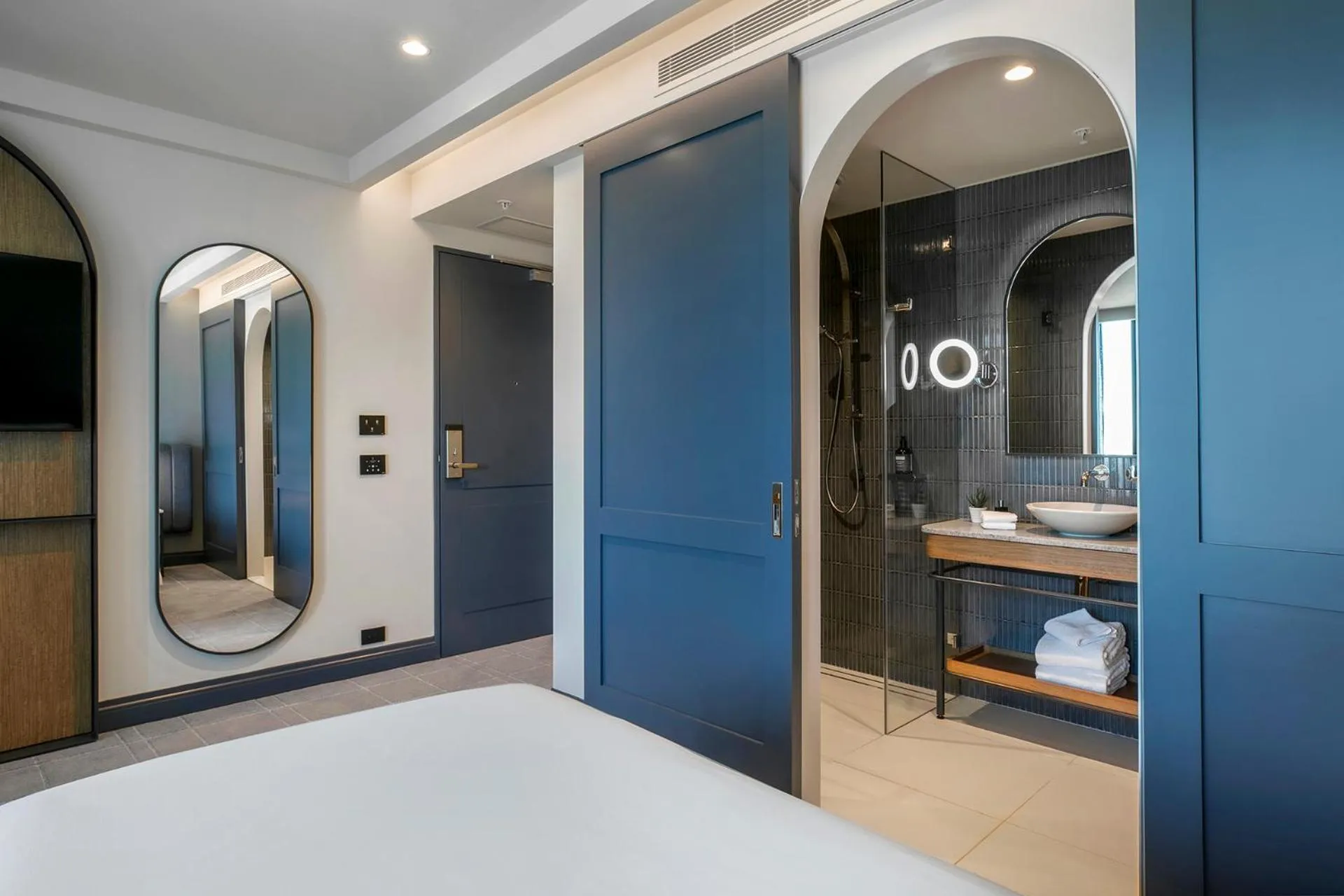 Bathroom, Bed in voco Melbourne Central