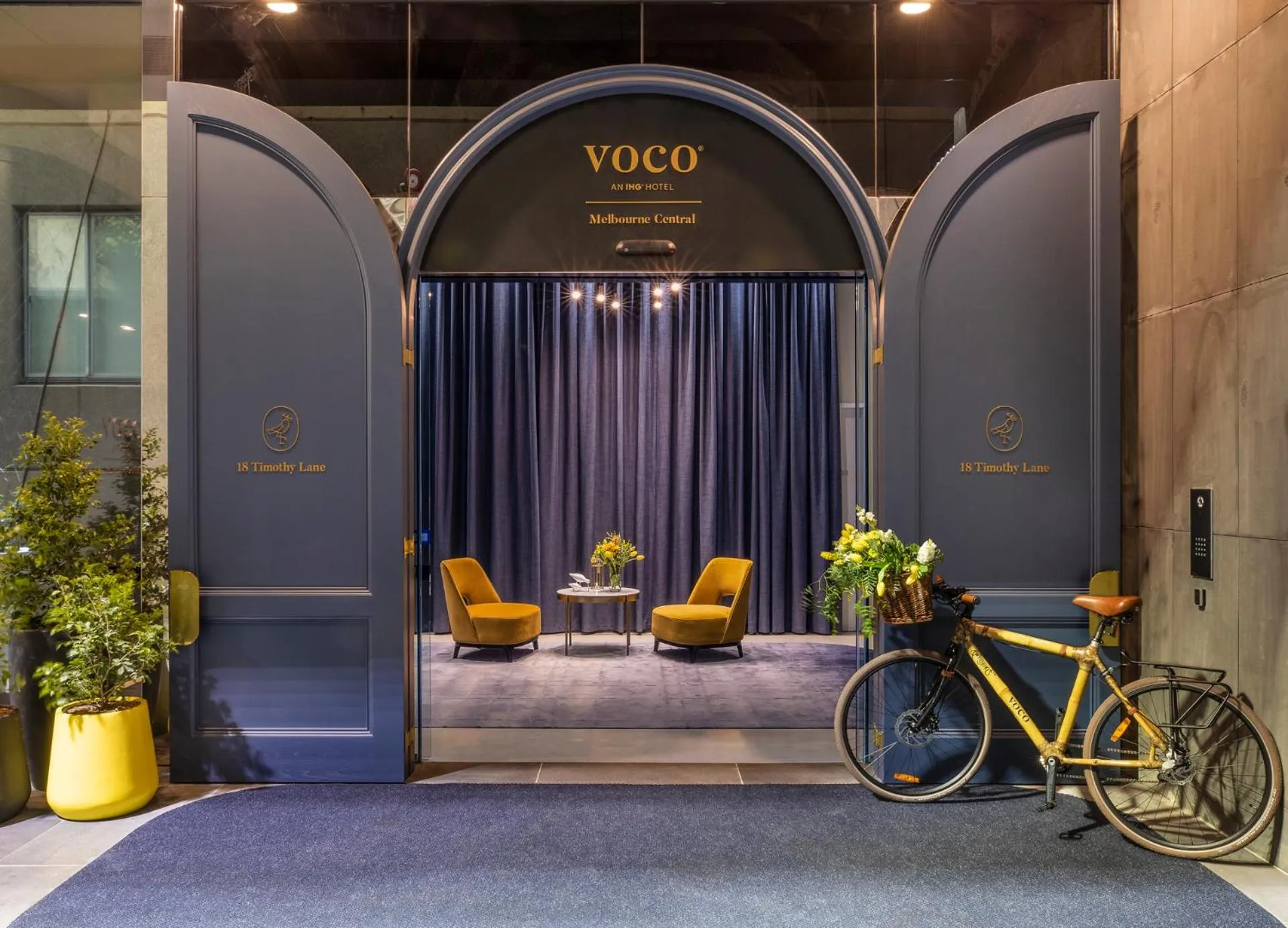 Facade/entrance in voco Melbourne Central