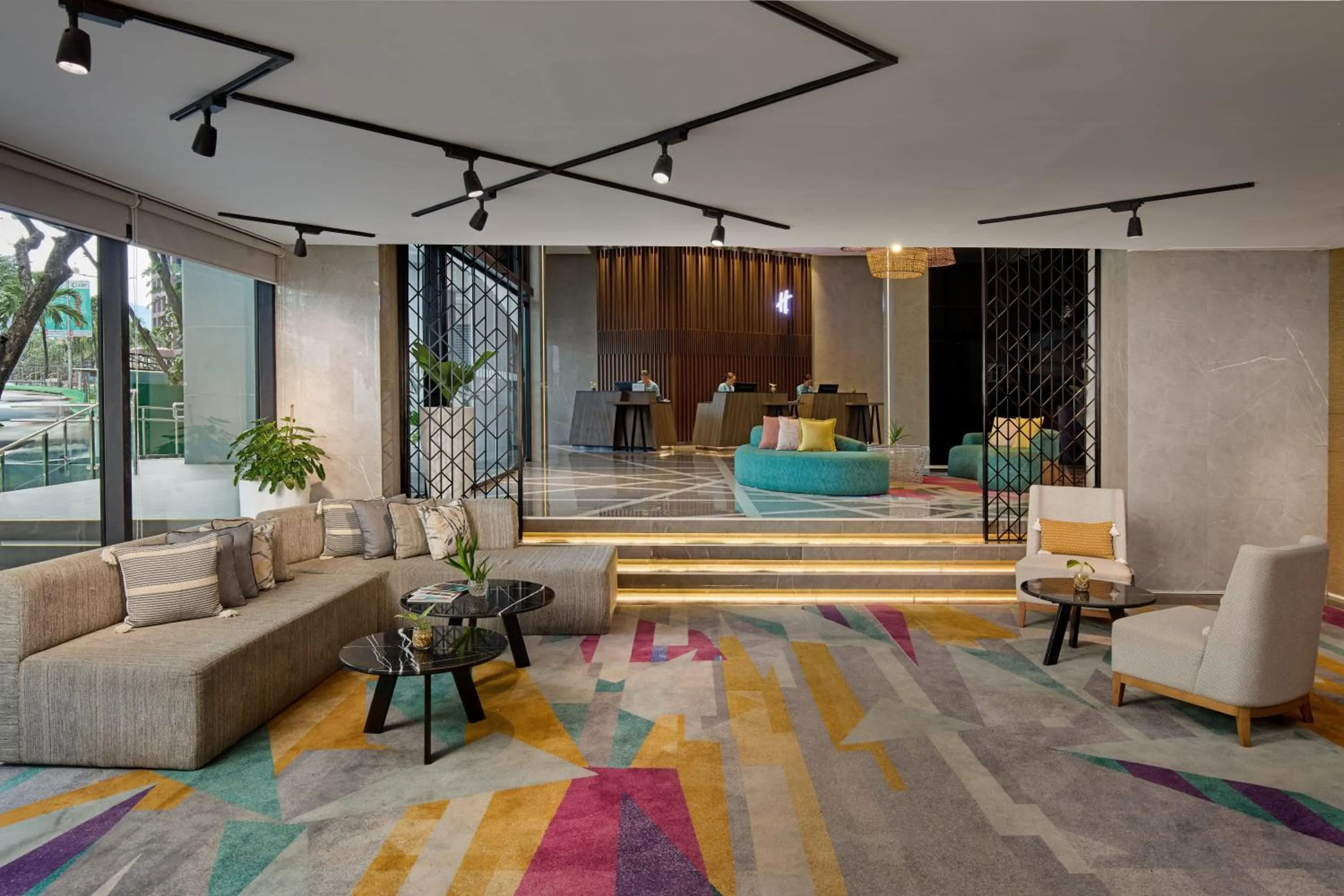 Seating area in Holiday Inn Cebu City by IHG