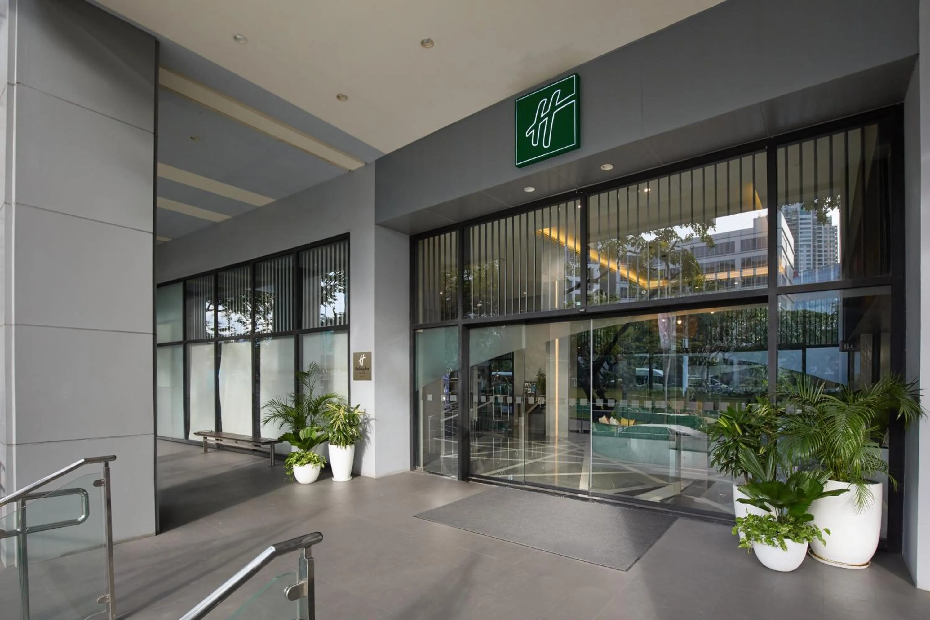 Property building in Holiday Inn Cebu City by IHG