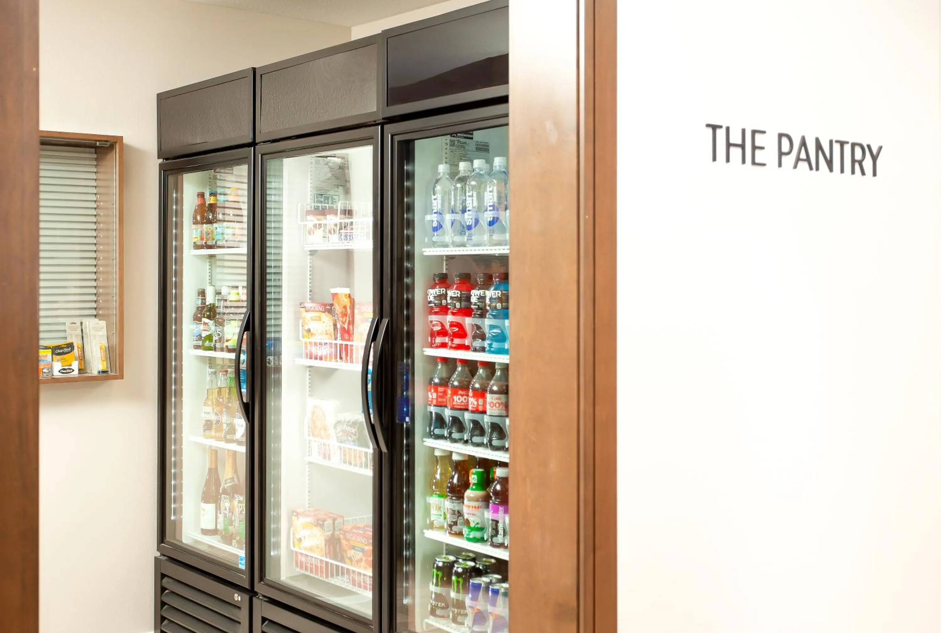 On-site shops in Staybridge Suites - San Bernardino - Loma Linda