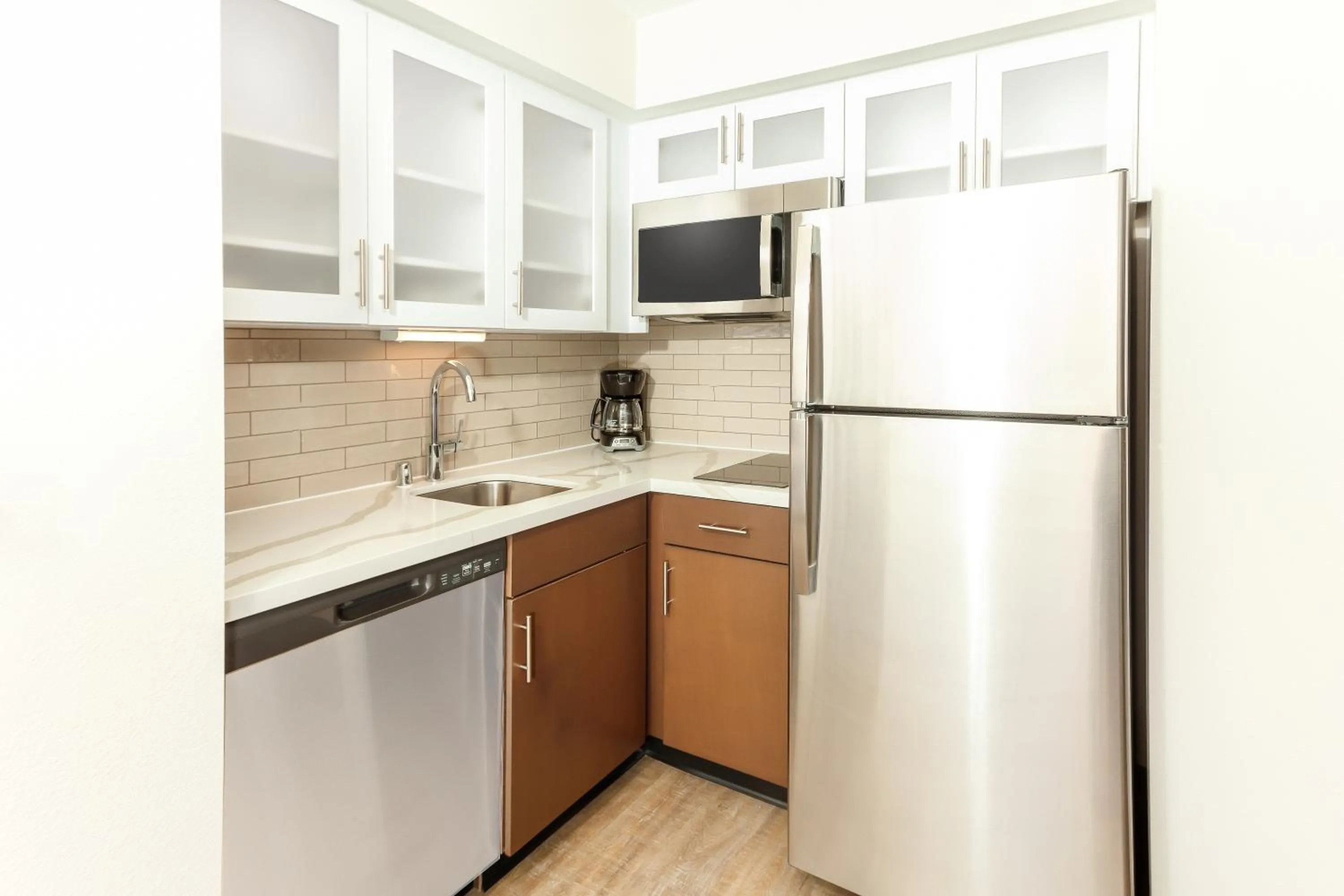 Kitchen or kitchenette in Staybridge Suites - San Bernardino - Loma Linda