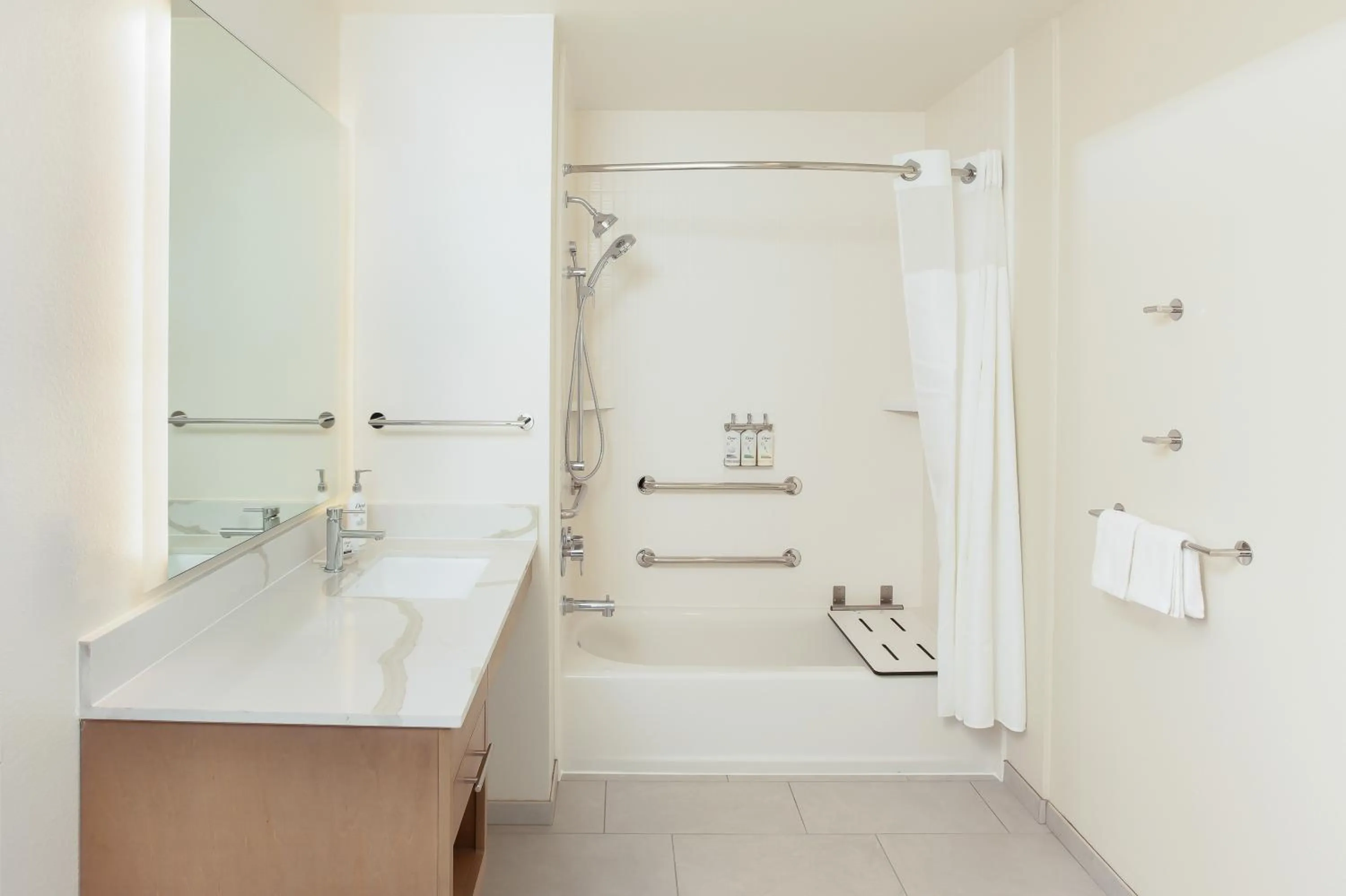 Bathroom in Staybridge Suites - San Bernardino - Loma Linda