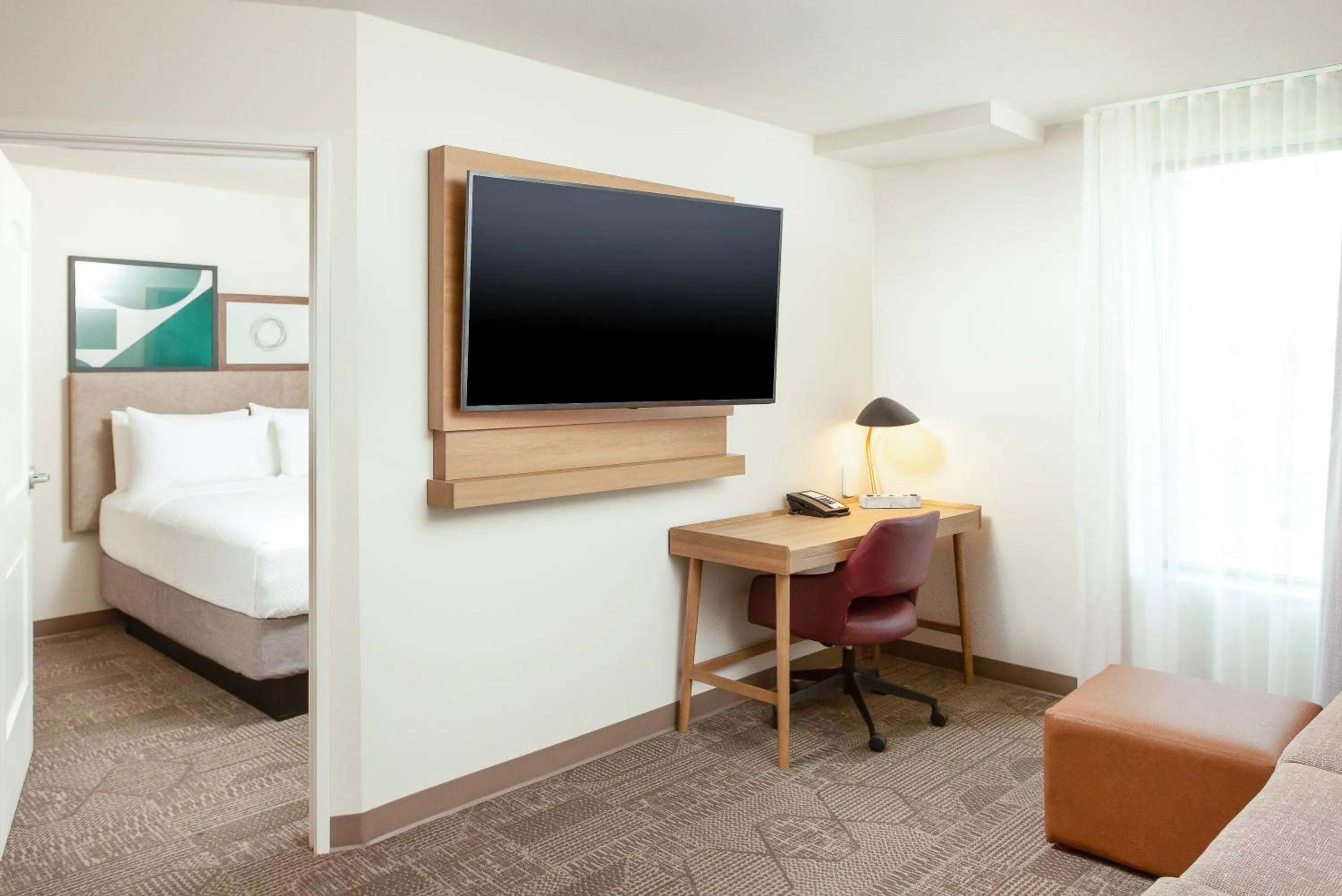 TV and multimedia, Bed in Staybridge Suites - San Bernardino - Loma Linda