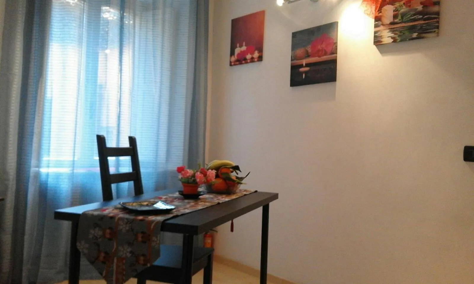 Seating area in Vesta Domus