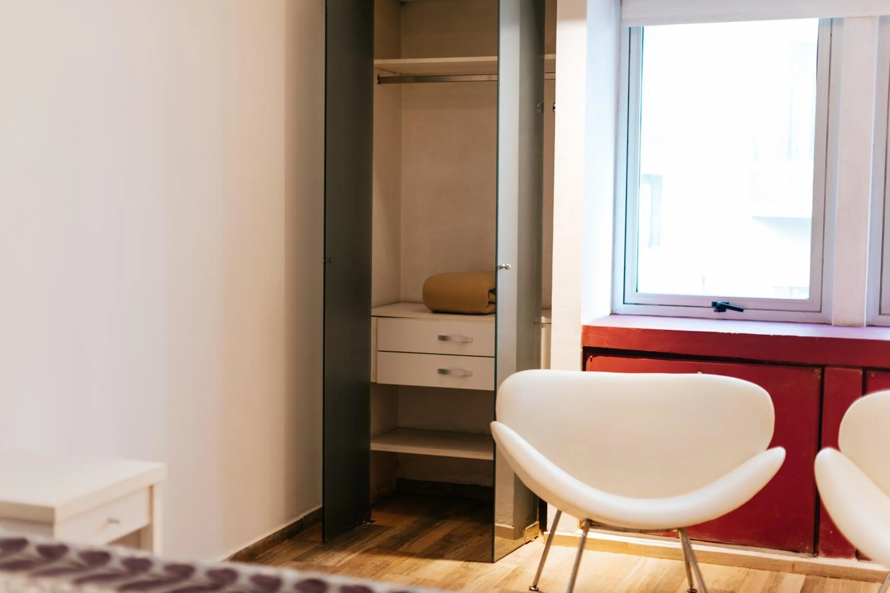 wardrobe in BENS Downtown Apartments