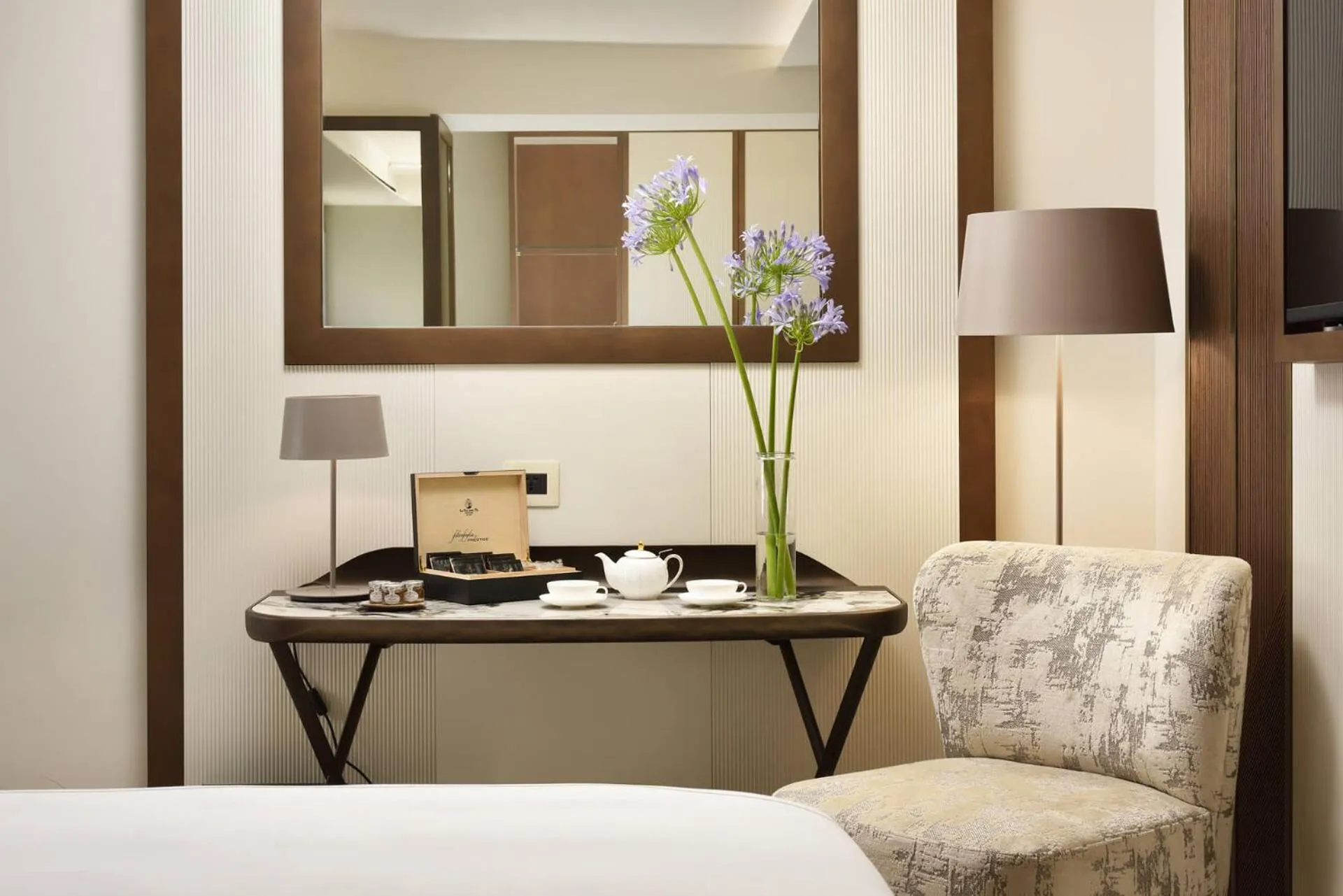 Bed in FH55 Grand Hotel Palatino