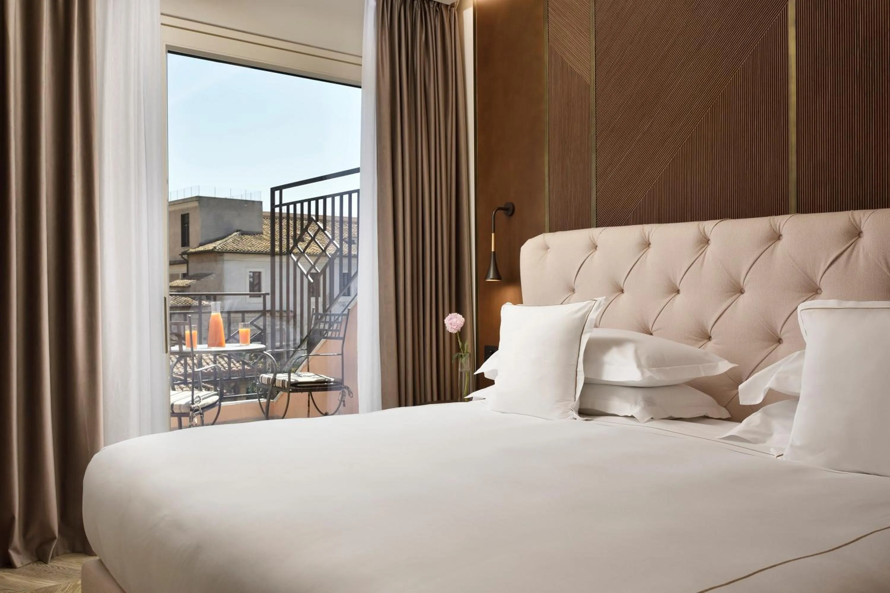 Bed in FH55 Grand Hotel Palatino