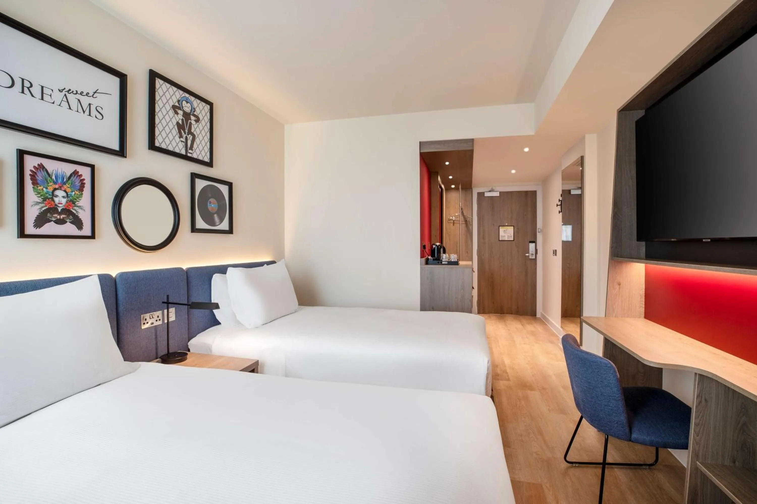 Bed in Hampton By Hilton Bath City