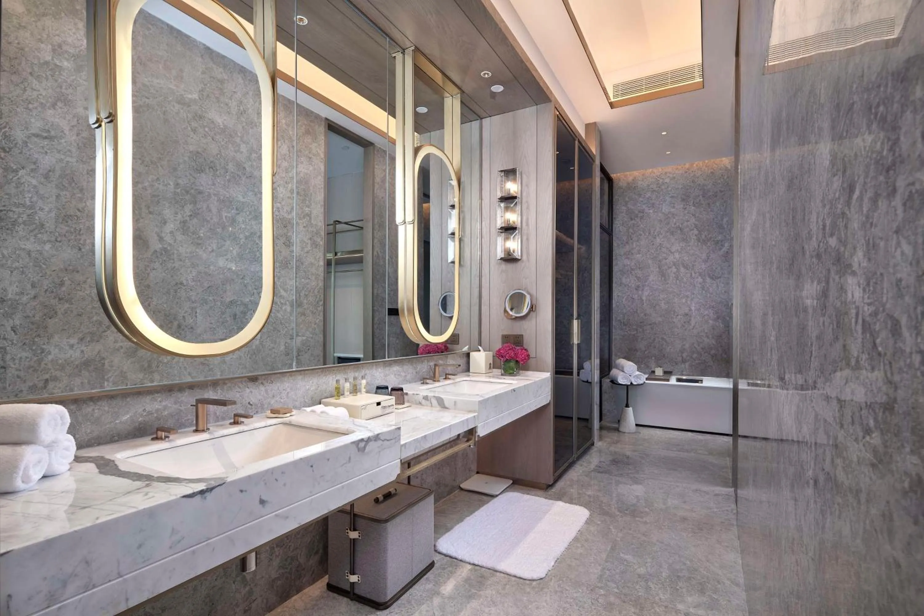 Bathroom in Doubletree By Hilton Yancheng Dayangwan