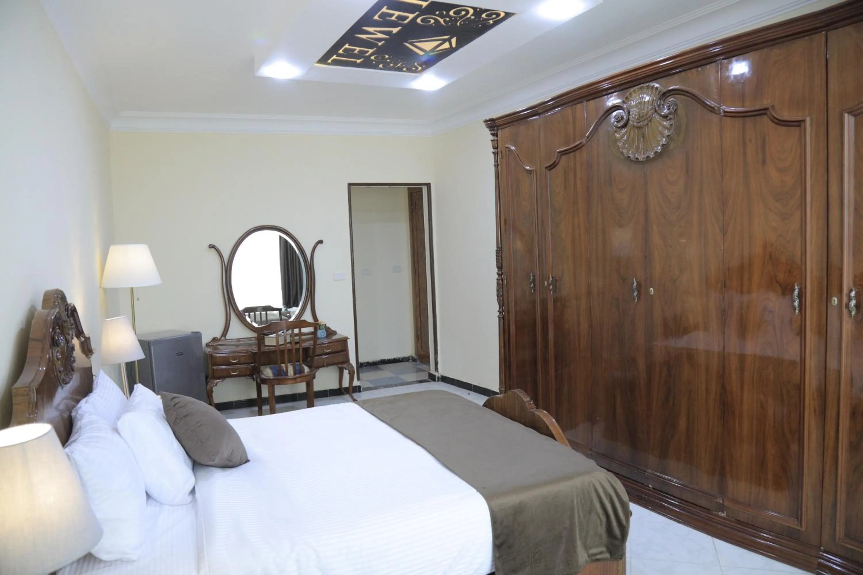 Bed in Jewel Fayed Hotel