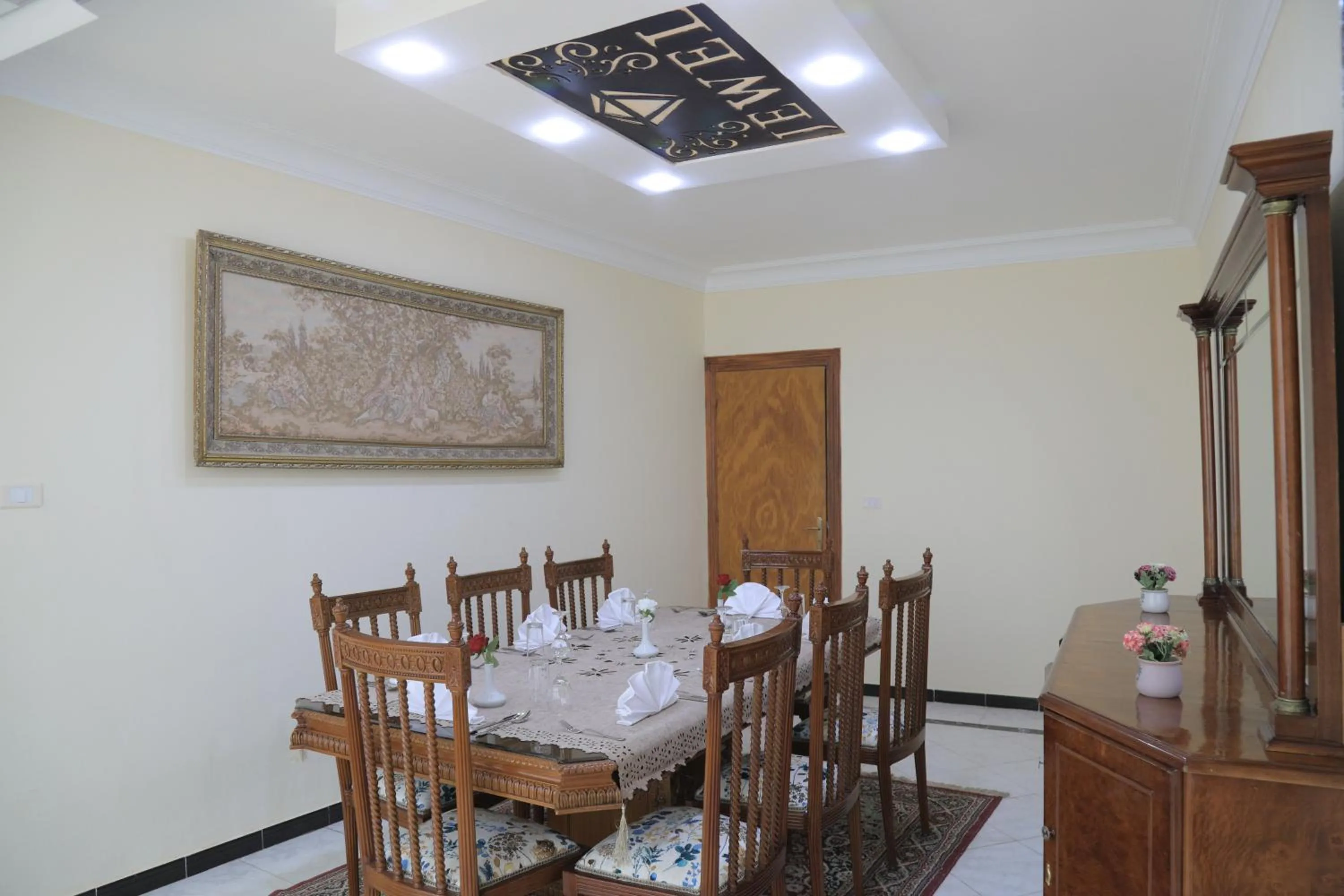 Dining area in Jewel Fayed Hotel