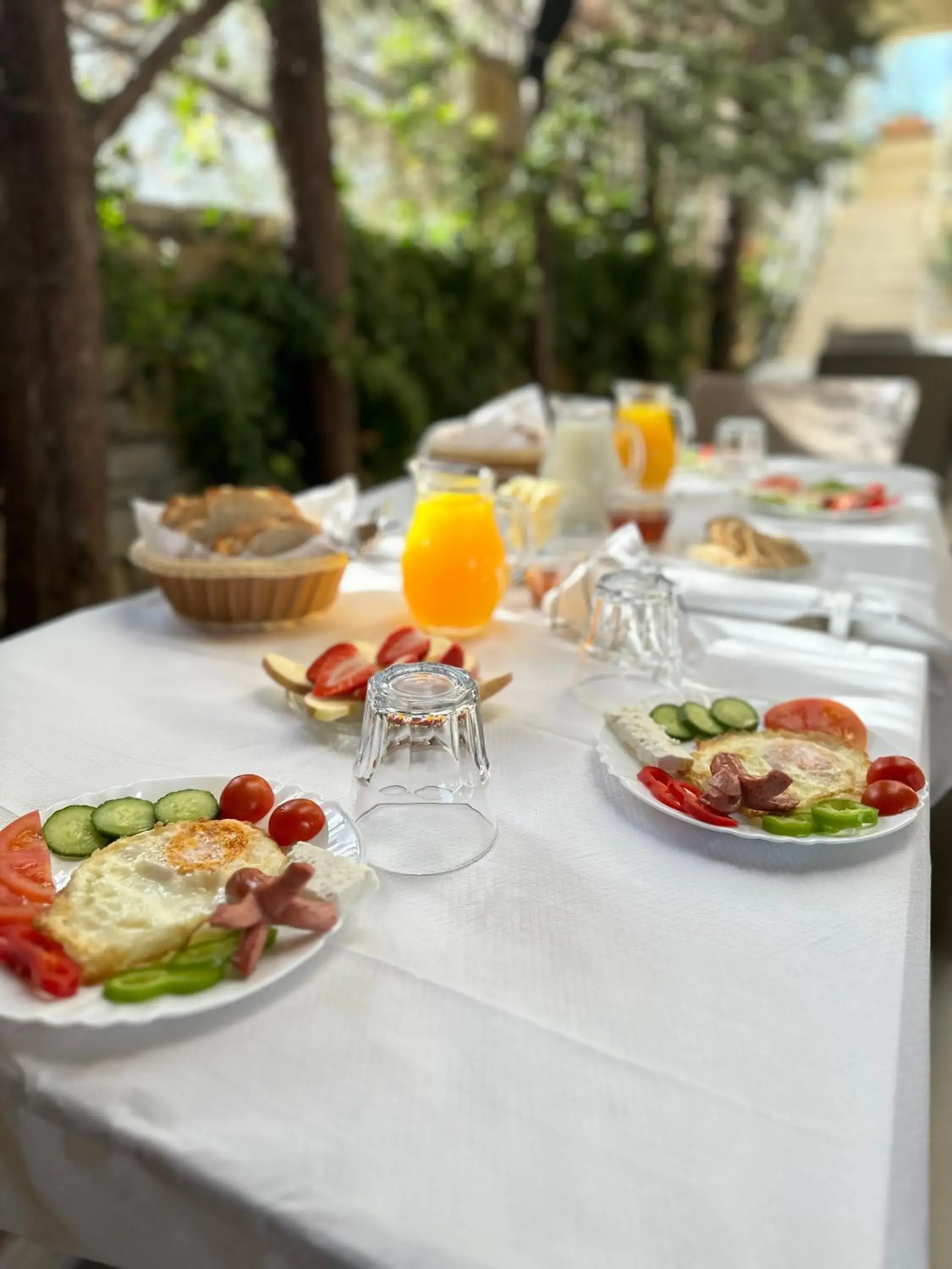 One-Bedroom Apartment in Arial Penthouse Suites One-Bedroom Apartment in Arial Penthouse Suites