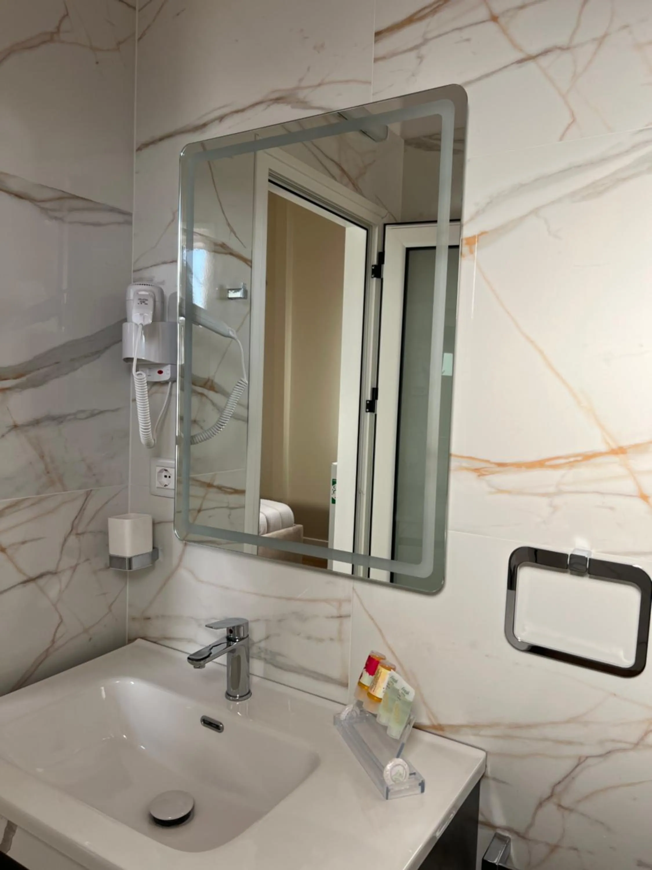 Bathroom in Arial Penthouse Suites