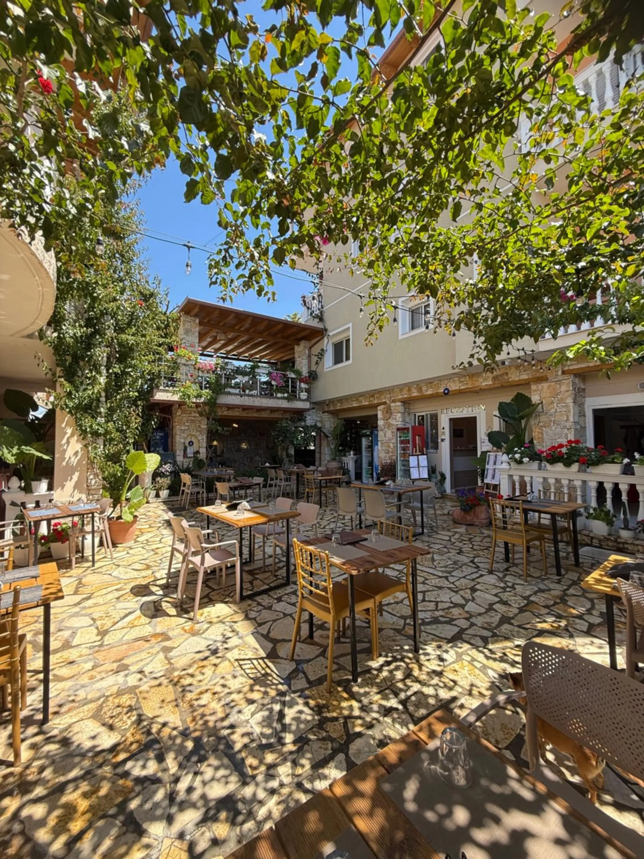 Property building in Arial Penthouse Suites