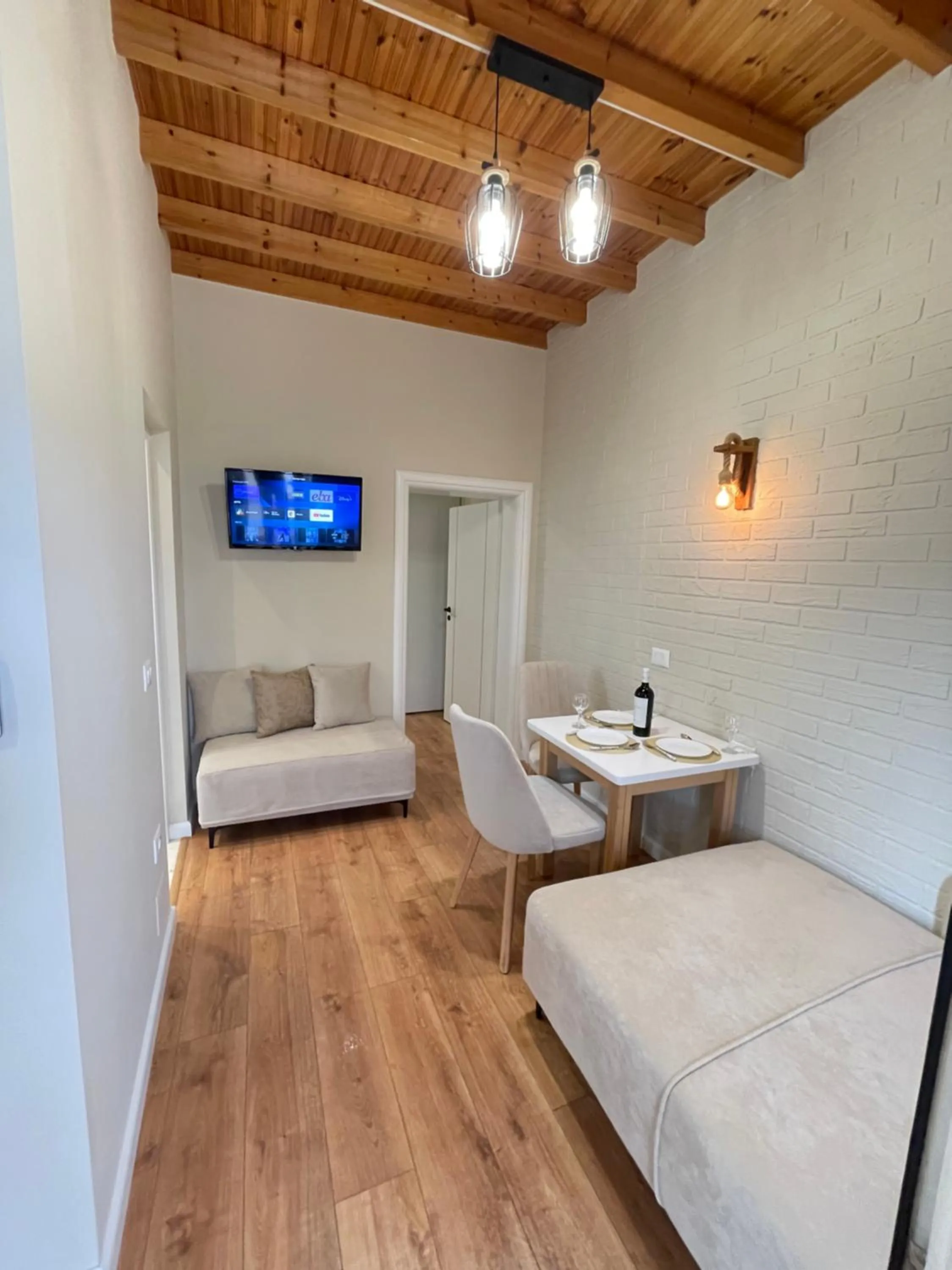 Bed in Arial Penthouse Suites