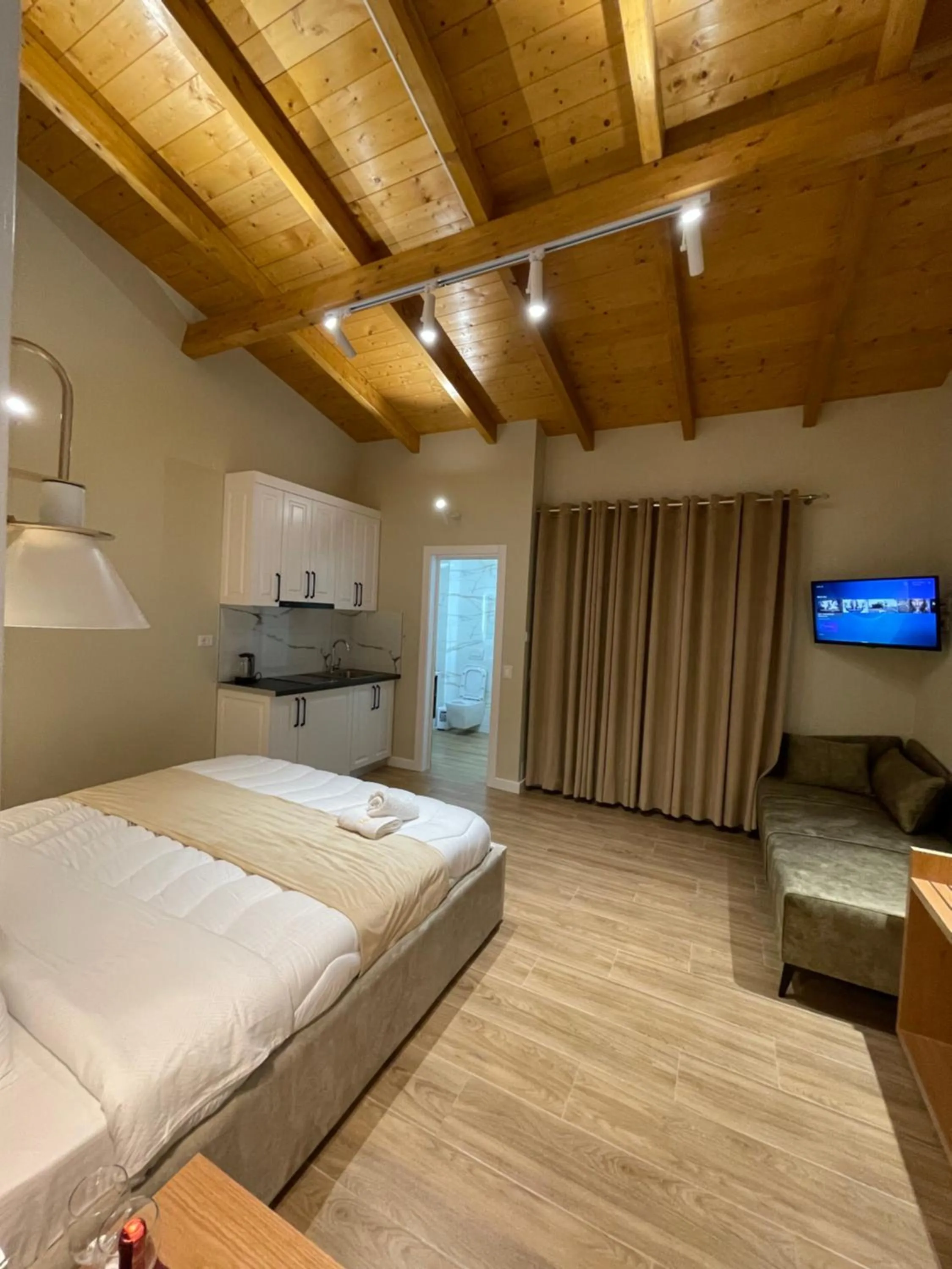 Bed in Arial Penthouse Suites