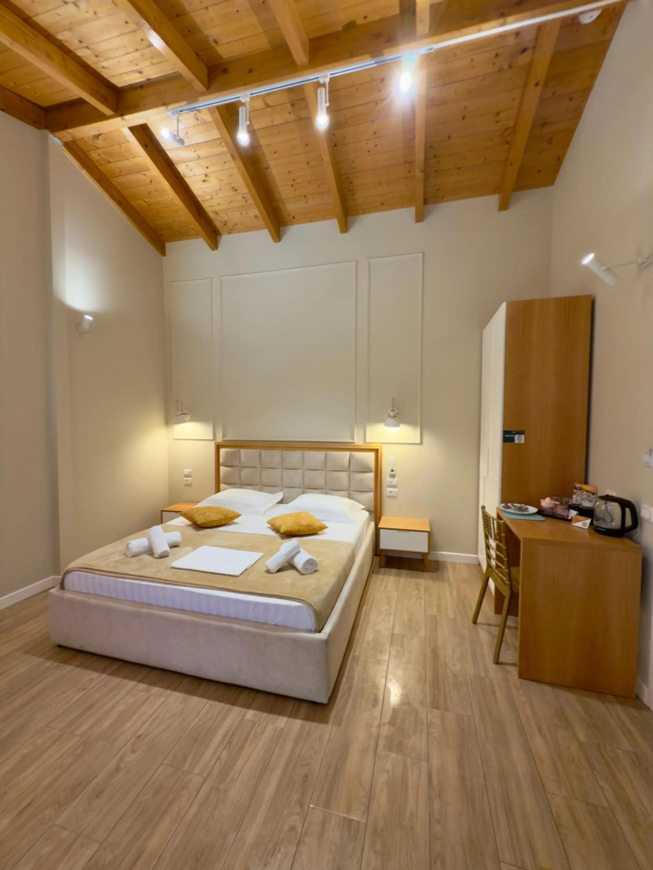 Bed in Arial Penthouse Suites