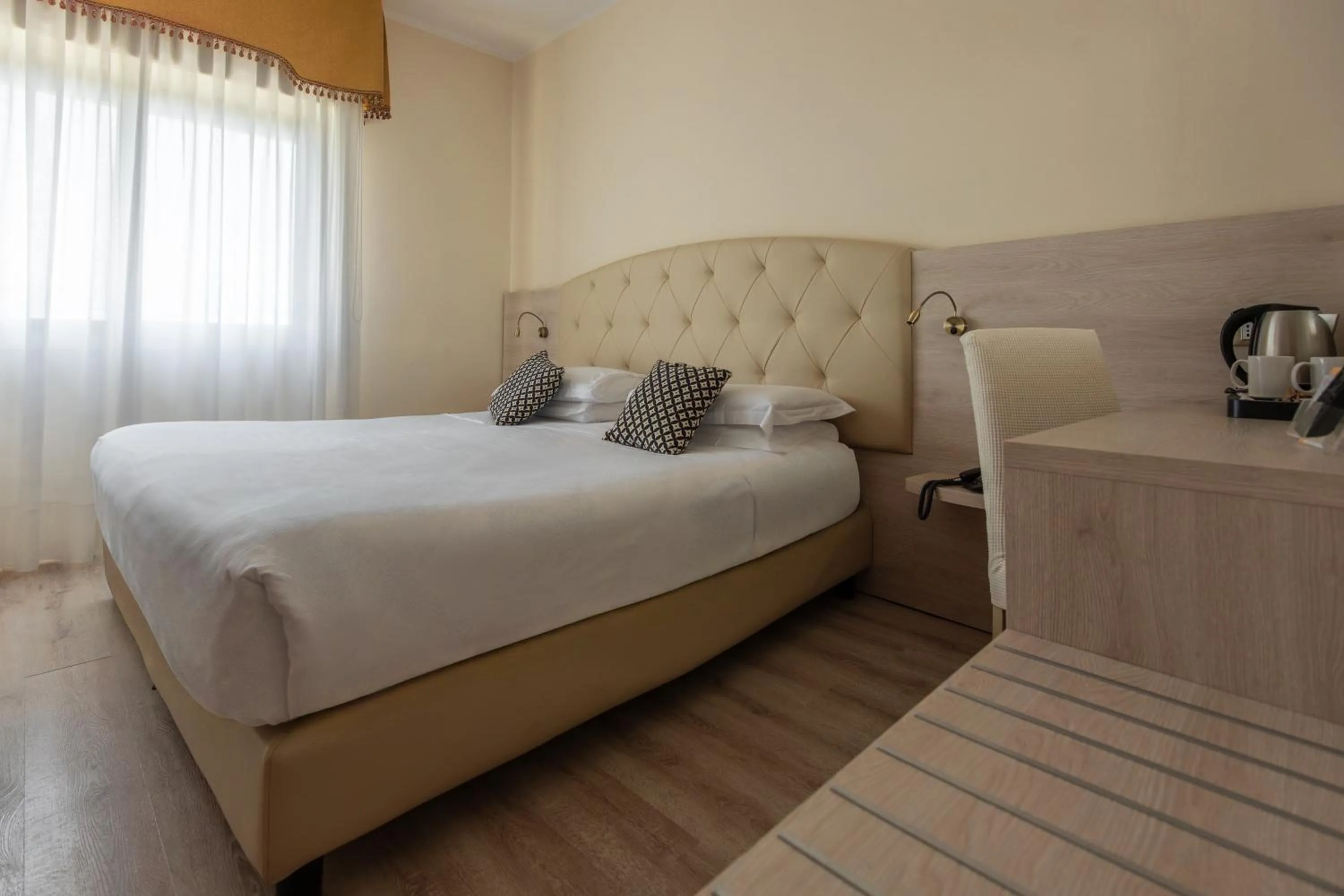 Bedroom, Bed in Hotel Castello Artemide Congressi