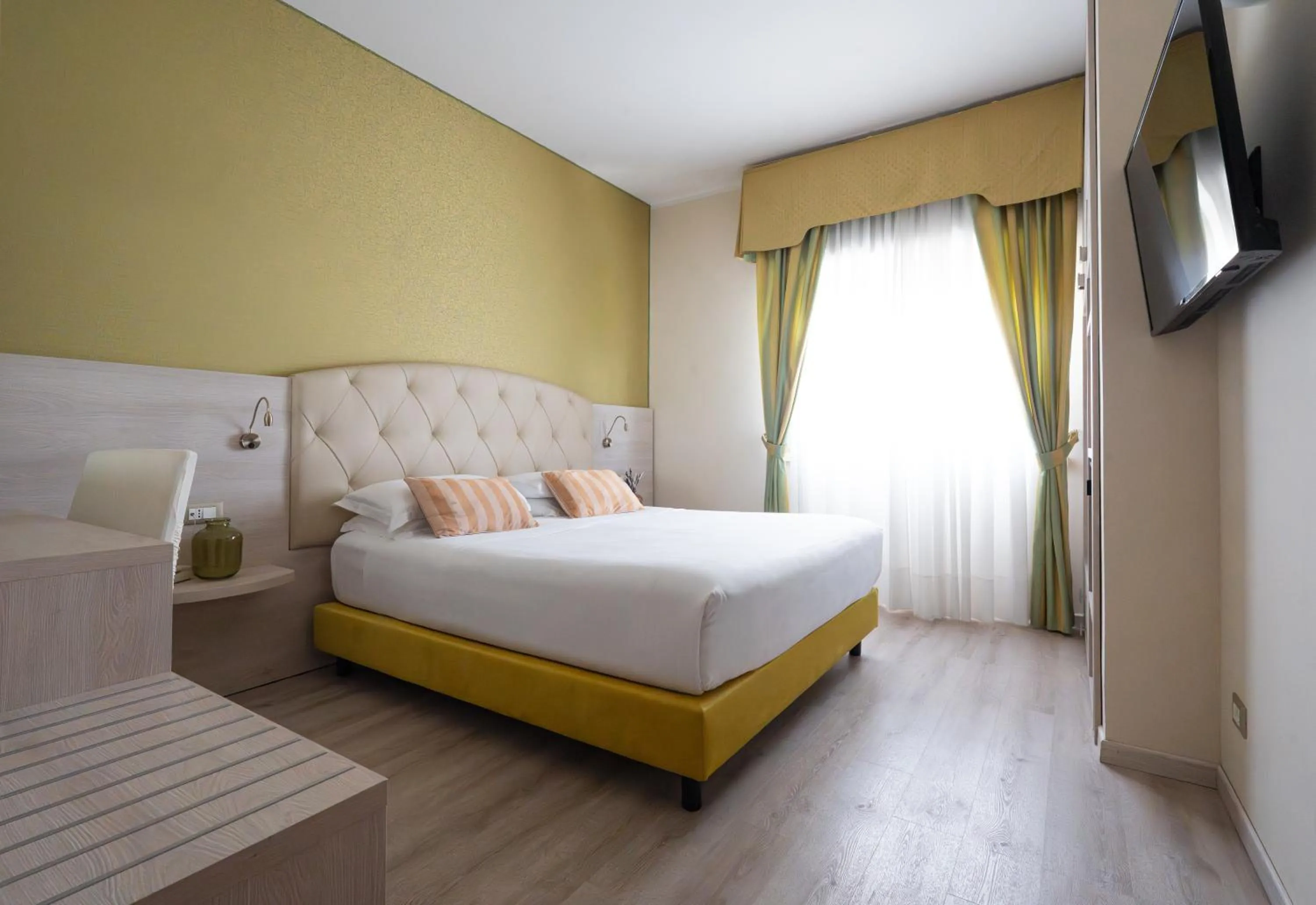 Bedroom, Bed in Hotel Castello Artemide Congressi