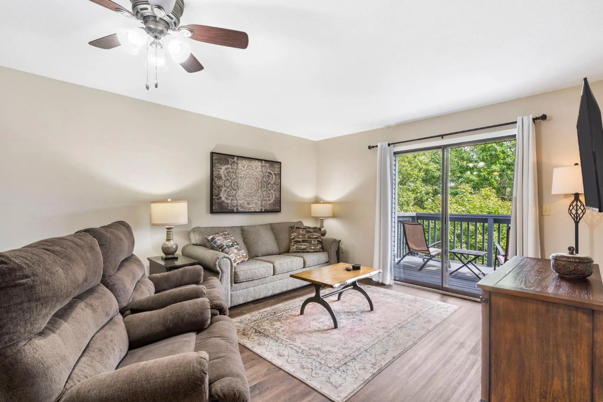 Beautiful 2 Bedroom 2 Bathroom Pointe Royale Branson MO