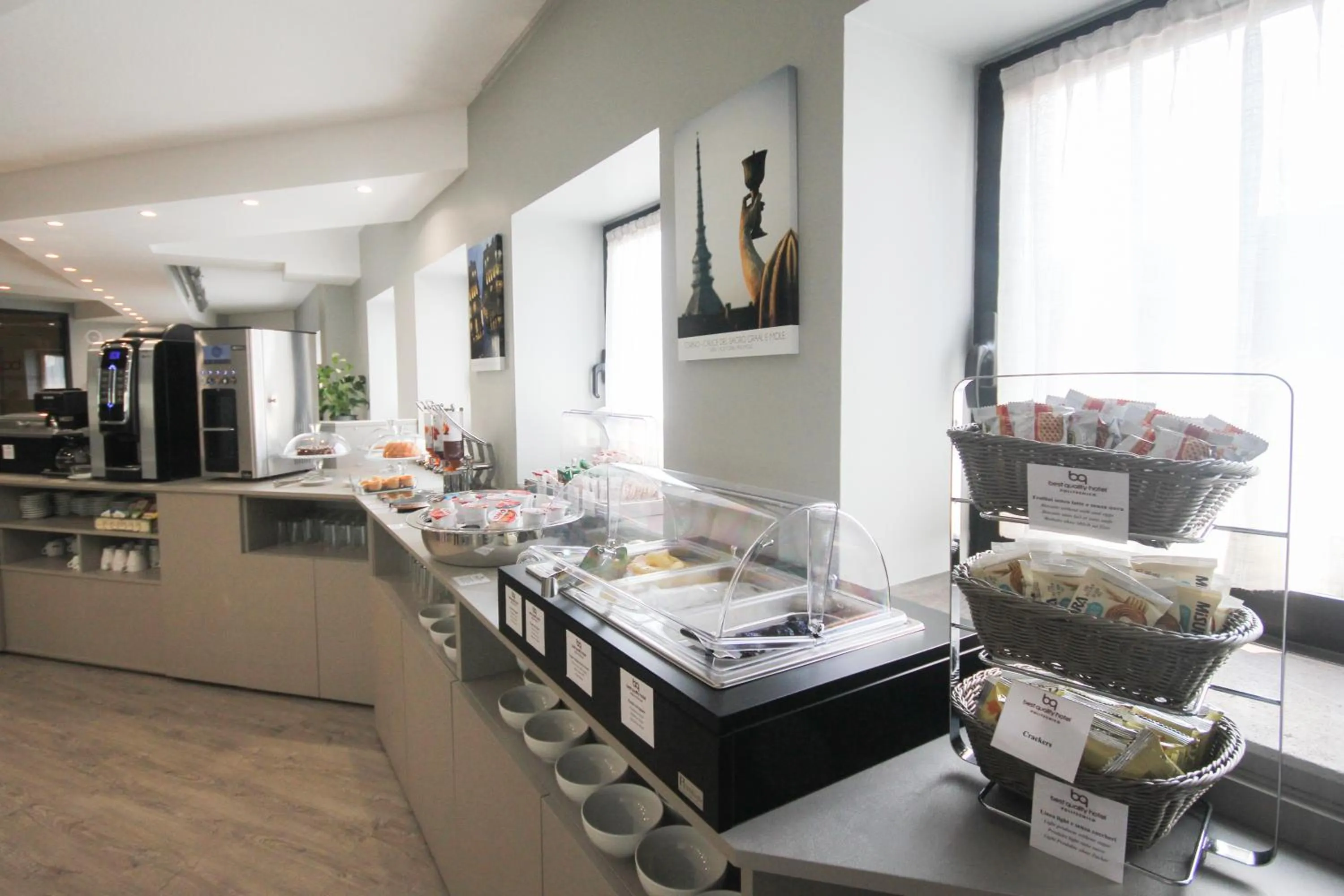 Food and drinks in Best Quality Hotel Politecnico