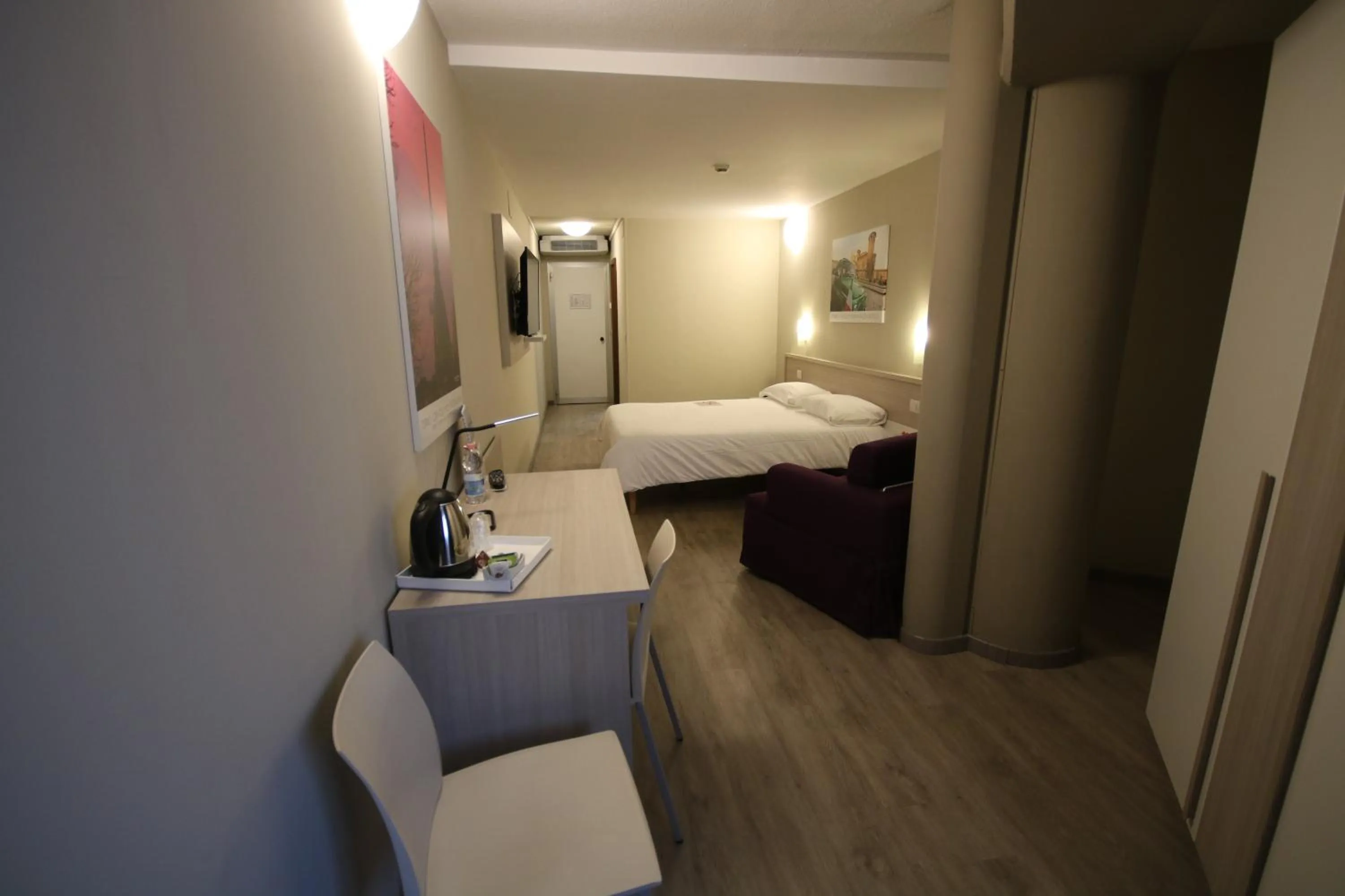 Coffee/tea facilities, Bed in Best Quality Hotel Politecnico