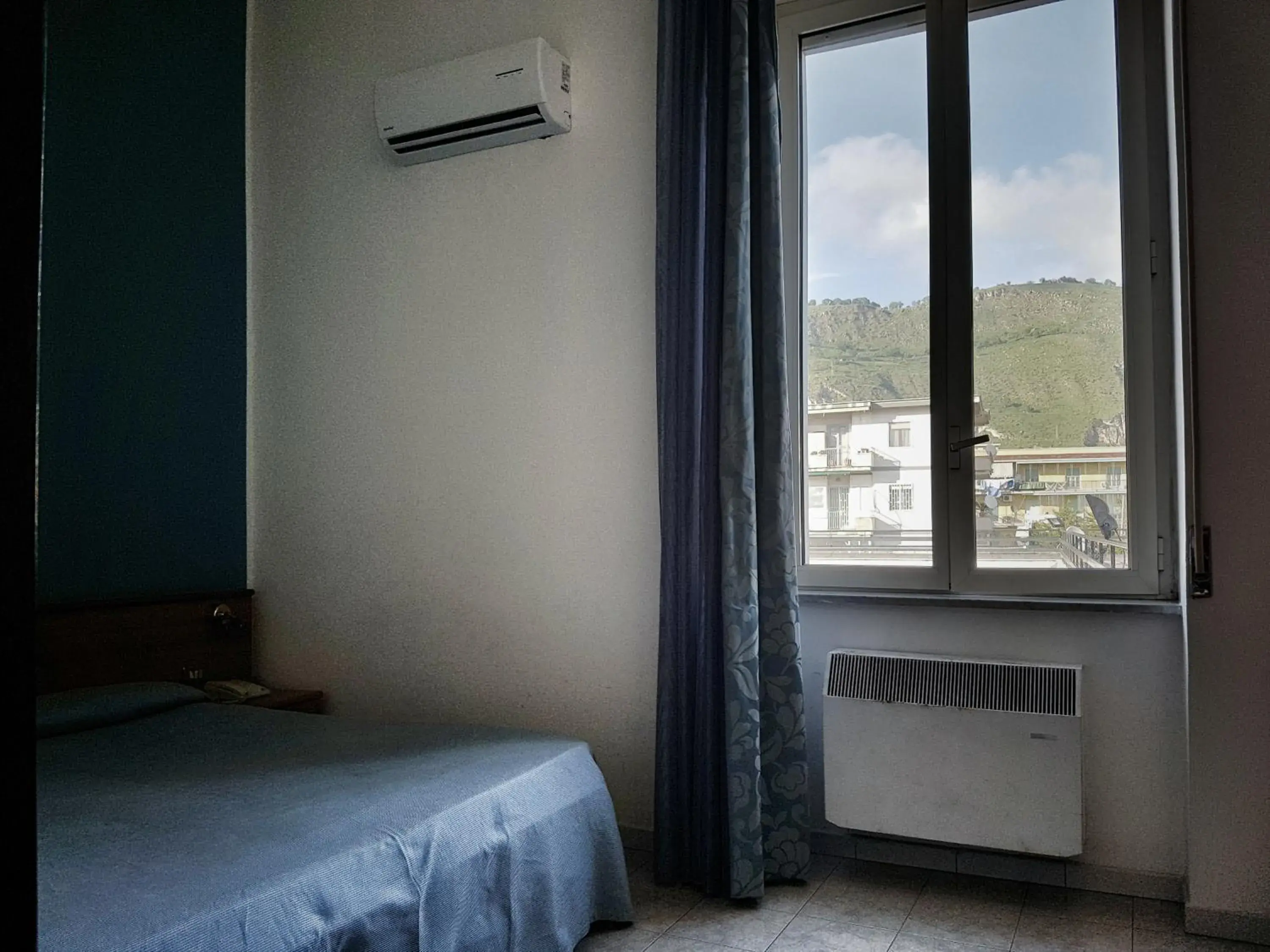 Double or Twin Room - single occupancy in Hotel Santa Marta Double or Twin Room - single occupancy in Hotel Santa Marta