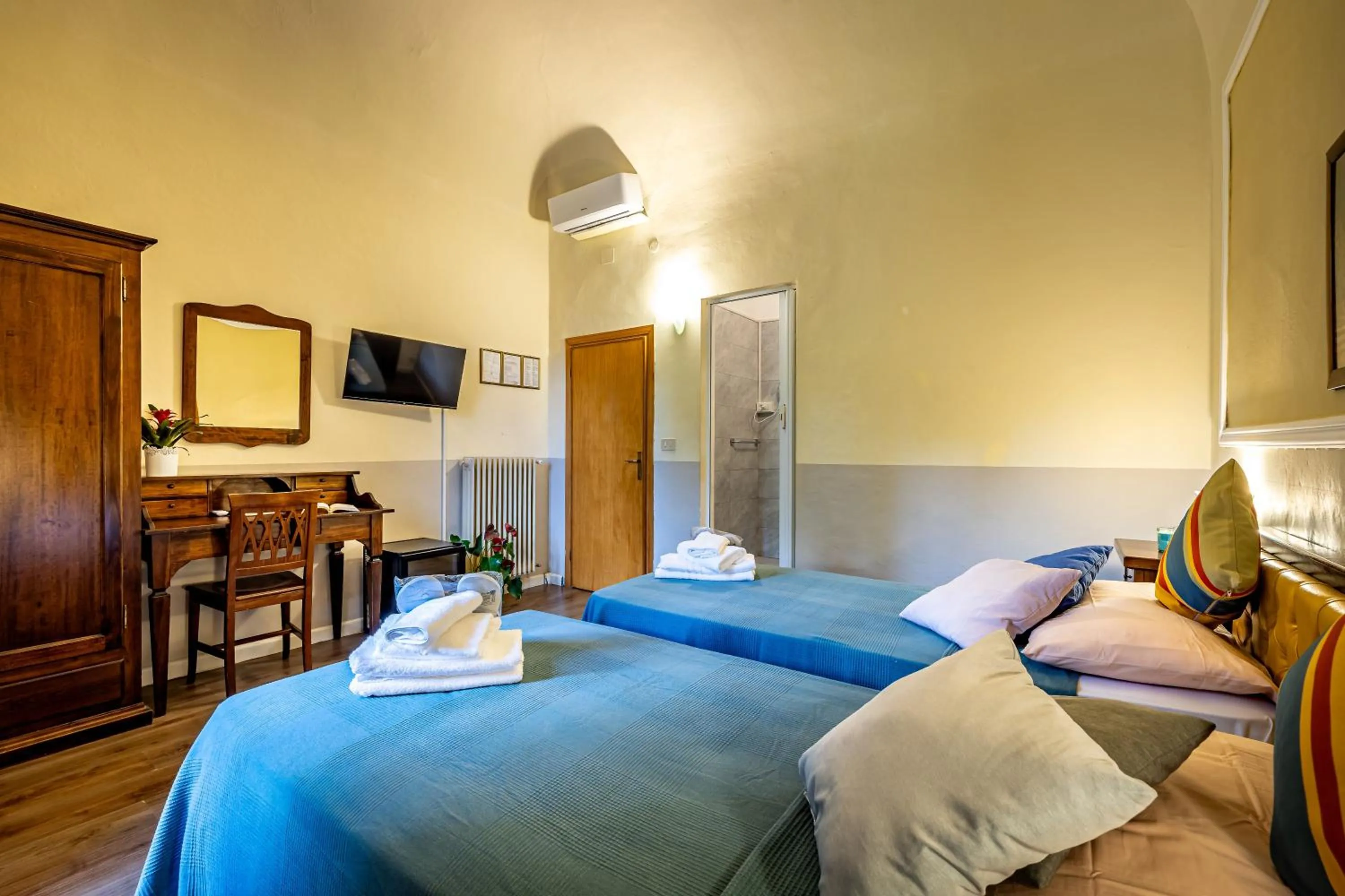 Bed in Hotel Minerva