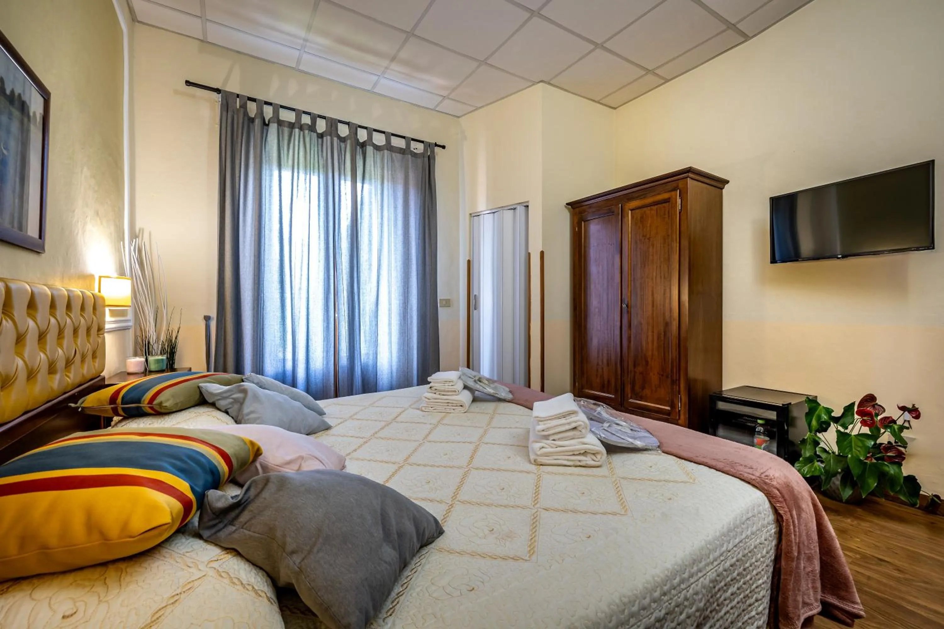 Bed in Hotel Minerva