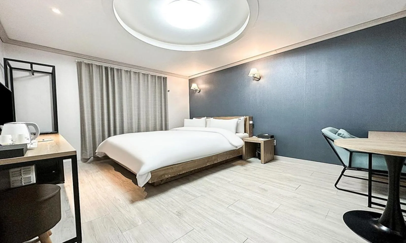 Bed in Gumi time hotel