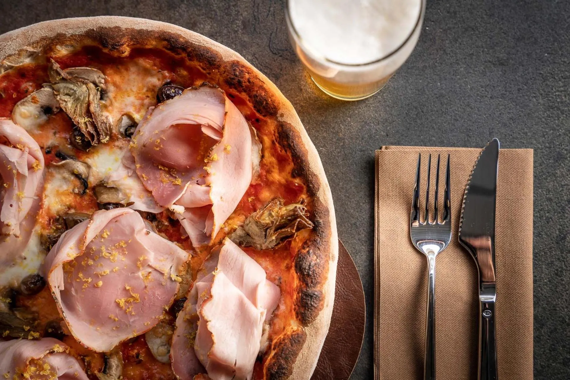 Restaurant/places to eat in iQ Hotel Firenze